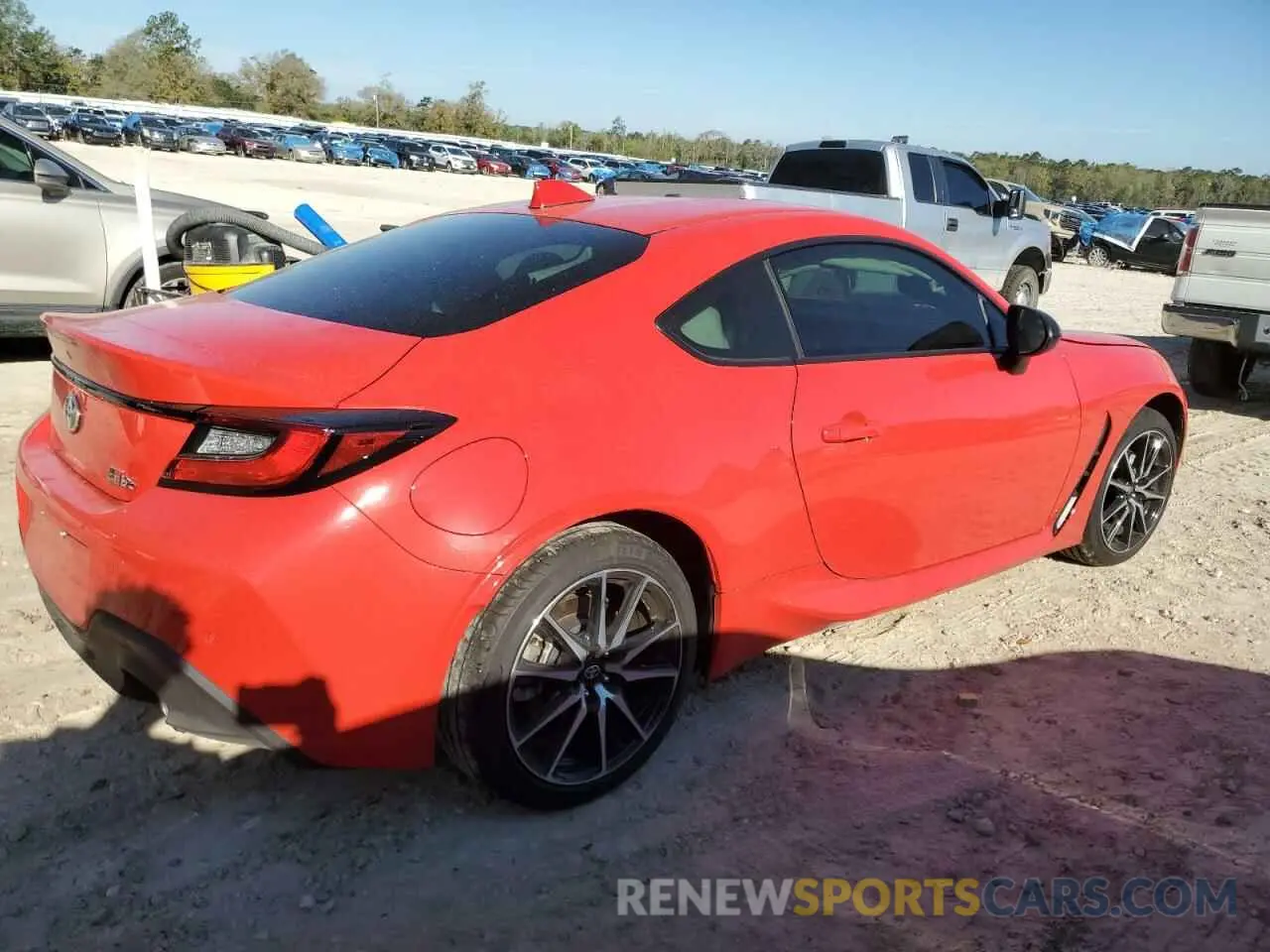 3 Photograph of a damaged car JF1ZNBB13R8758185 TOYOTA GR 86 2024