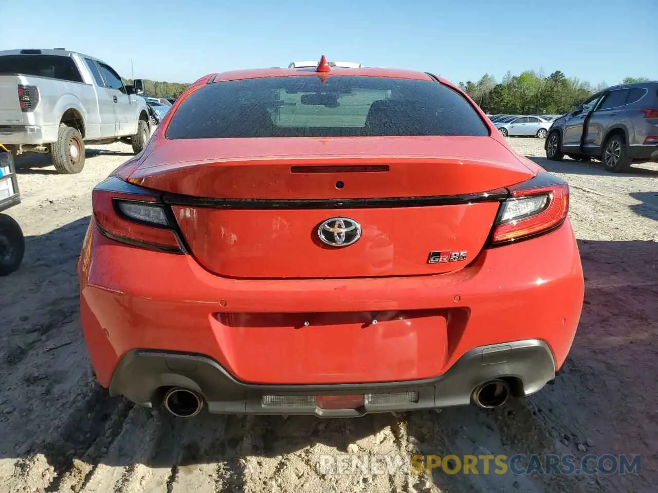 6 Photograph of a damaged car JF1ZNBB13R8758185 TOYOTA GR 86 2024