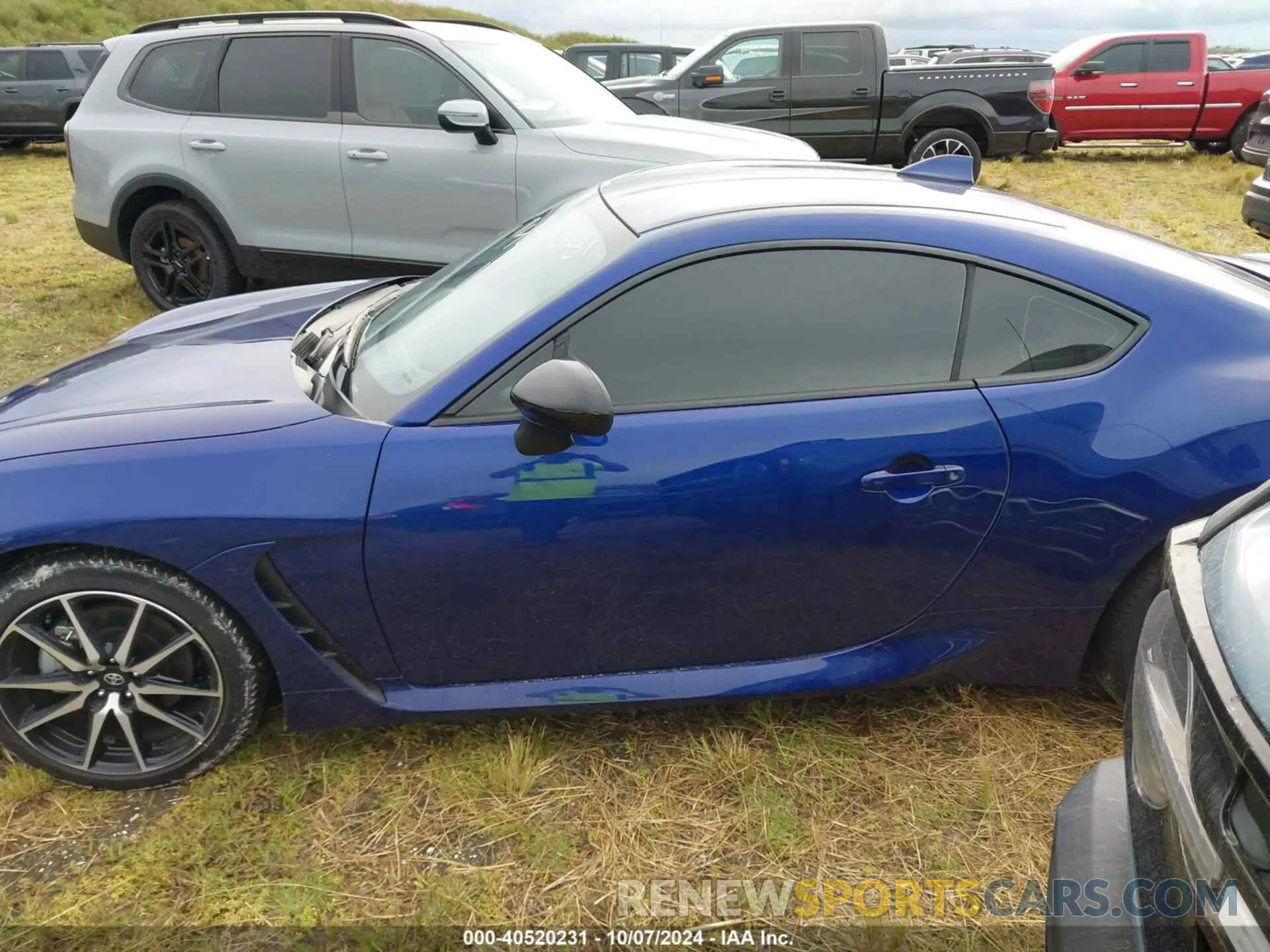 14 Photograph of a damaged car JF1ZNBB13R8758560 TOYOTA GR 86 2024