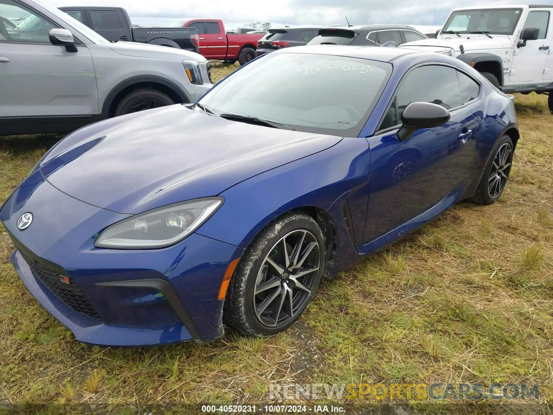2 Photograph of a damaged car JF1ZNBB13R8758560 TOYOTA GR 86 2024