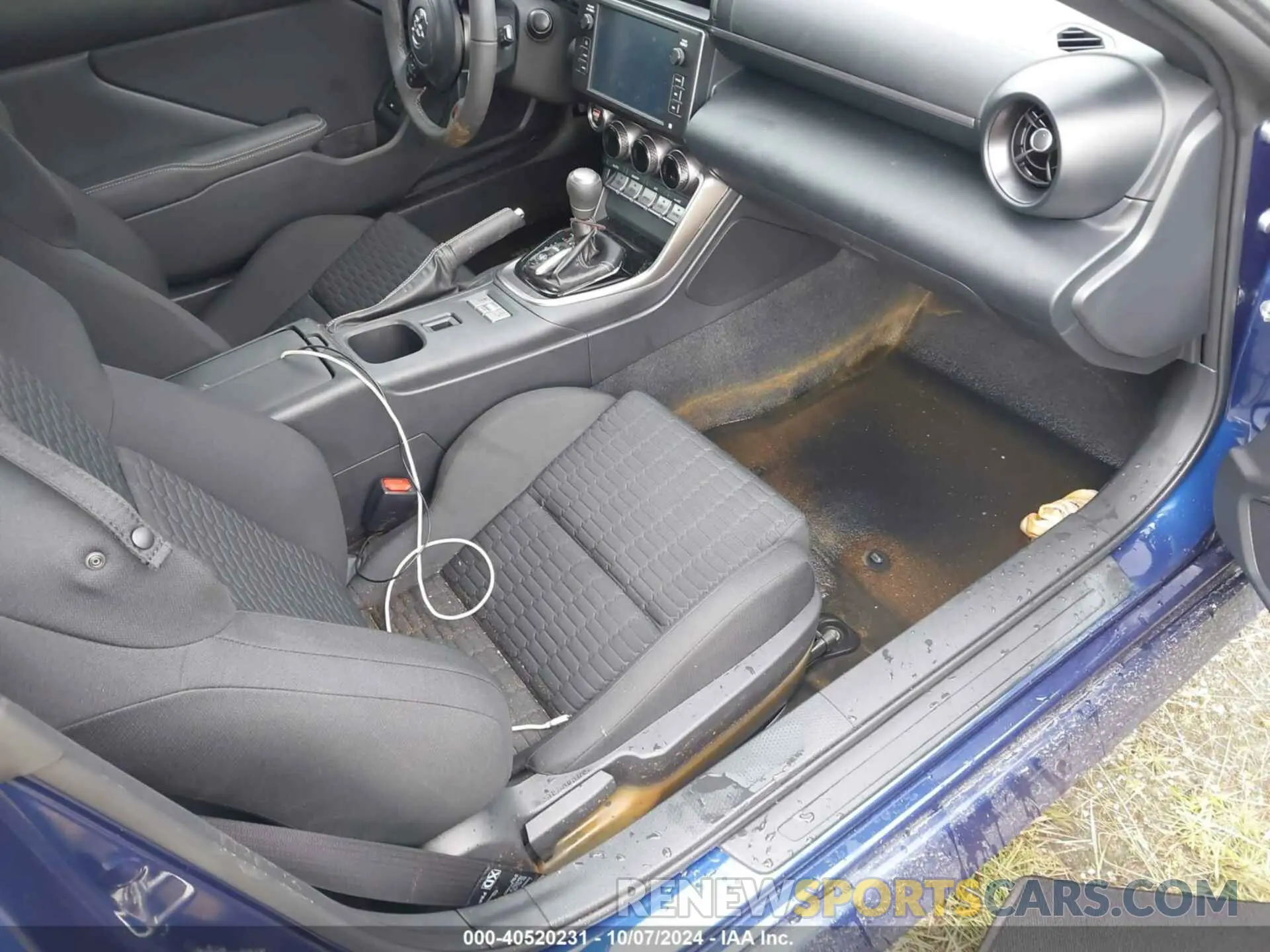 5 Photograph of a damaged car JF1ZNBB13R8758560 TOYOTA GR 86 2024