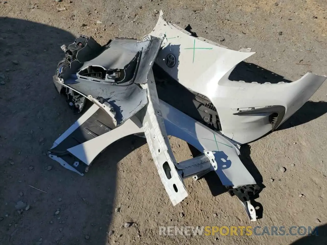 12 Photograph of a damaged car JF1ZNBF1XN8750279 TOYOTA GR 86 PREM 2022