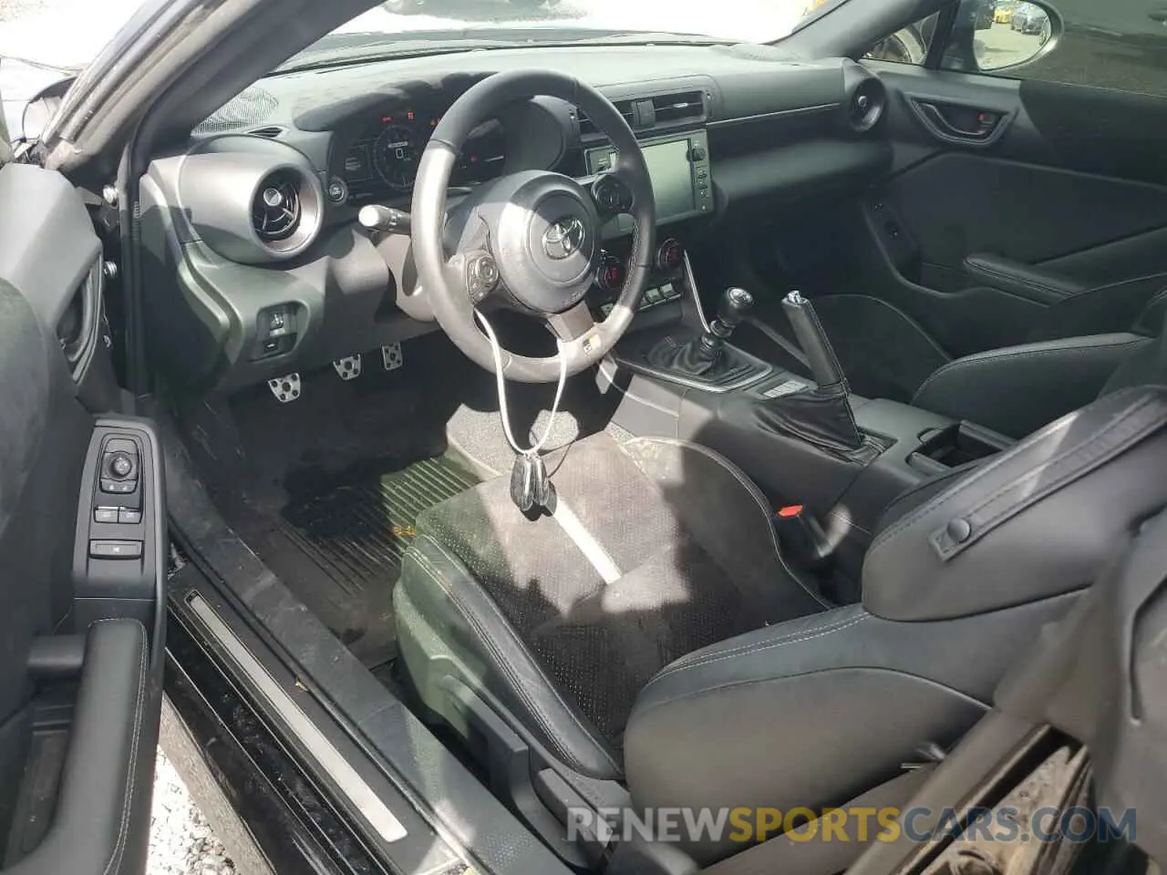 8 Photograph of a damaged car JF1ZNBE13P9756665 TOYOTA GR 86 PREM 2023