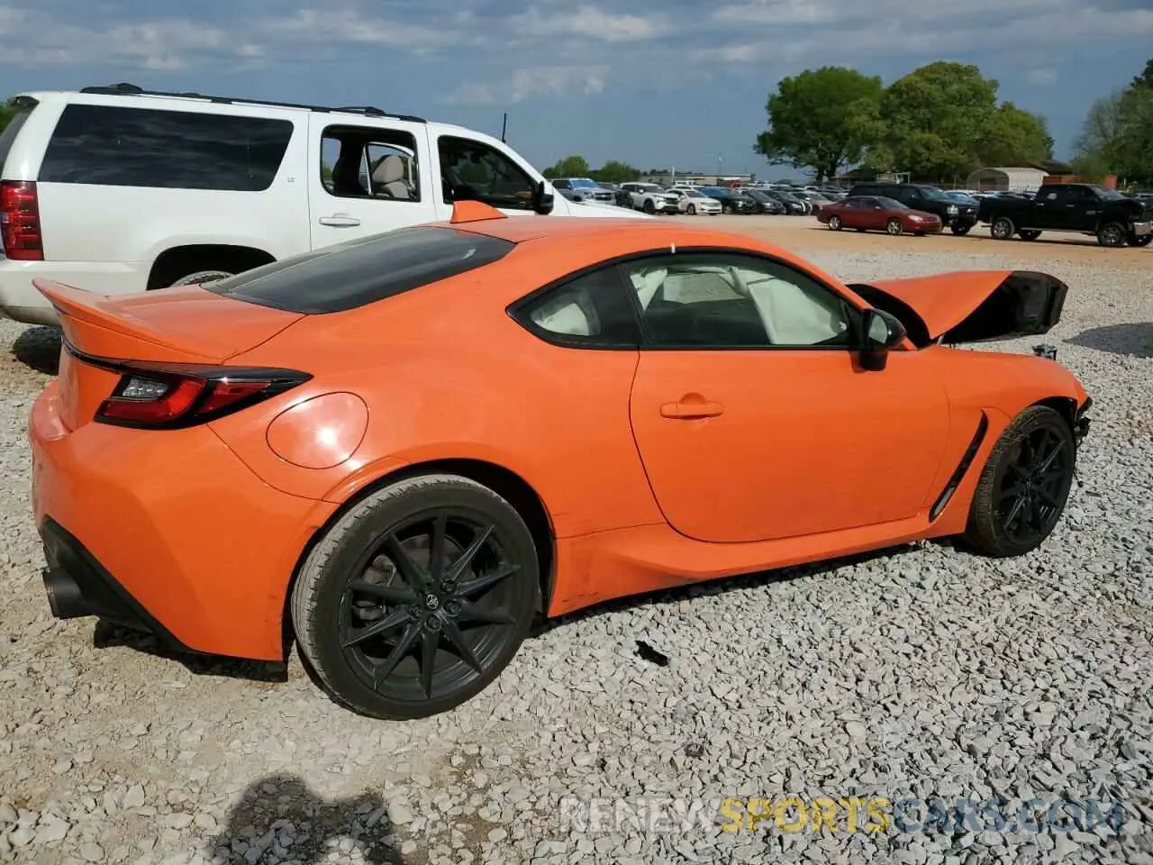 3 Photograph of a damaged car JF1ZNBE18P9766687 TOYOTA GR 86 PREM 2023