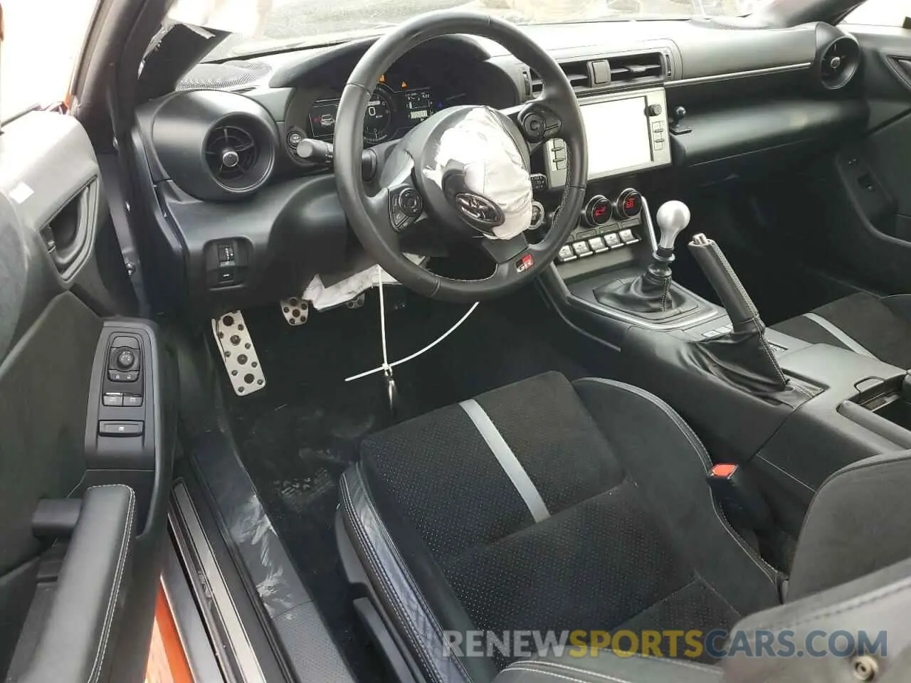 8 Photograph of a damaged car JF1ZNBE18P9766687 TOYOTA GR 86 PREM 2023