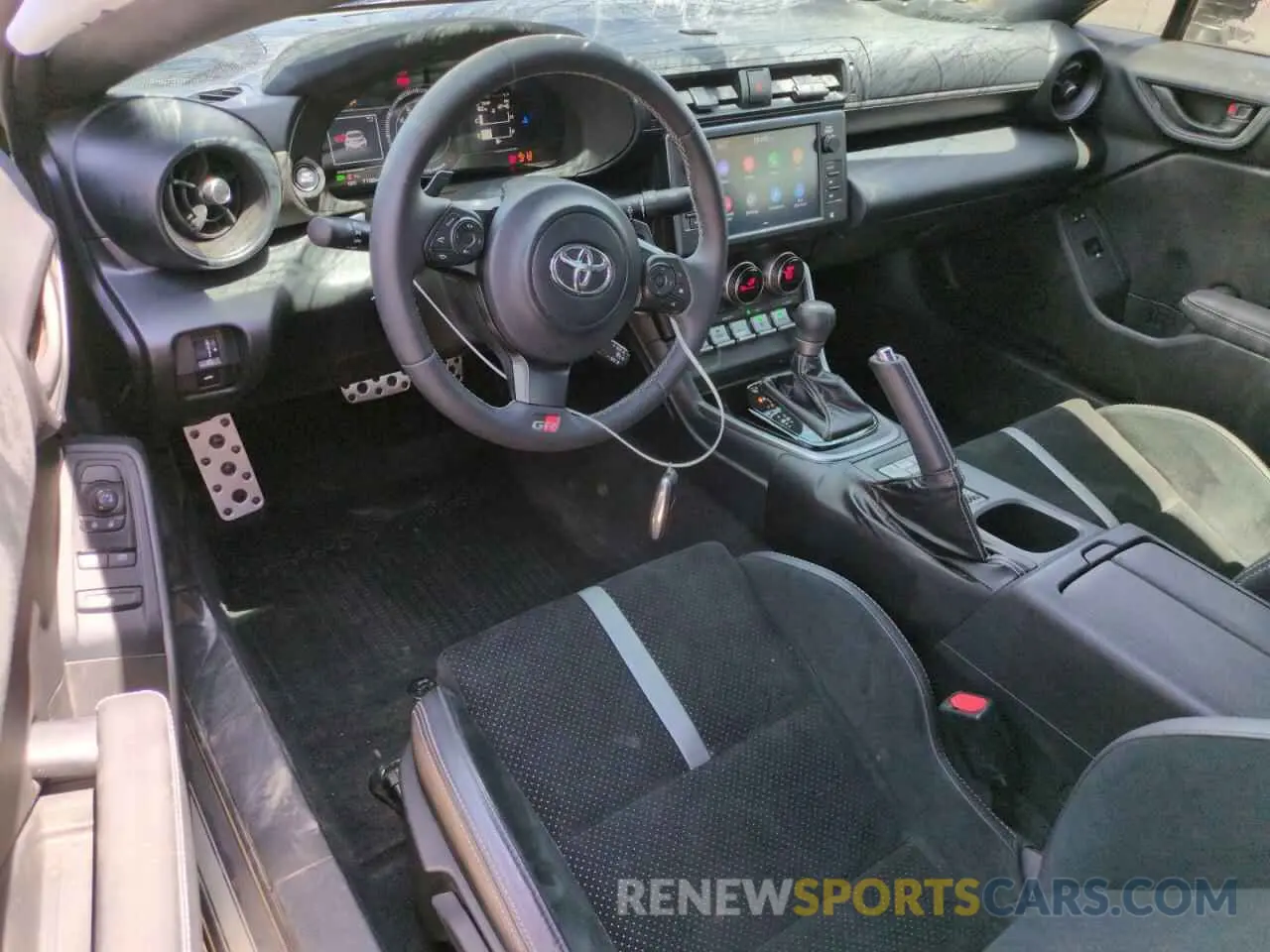 8 Photograph of a damaged car JF1ZNBE15R8750021 TOYOTA GR 86 PREM 2024
