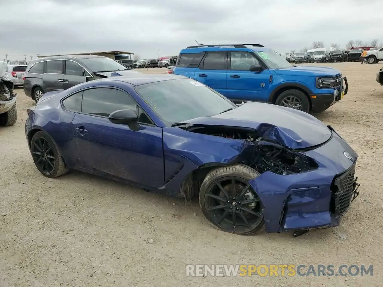 4 Photograph of a damaged car JF1ZNBE16R9752564 TOYOTA GR 86 PREM 2024