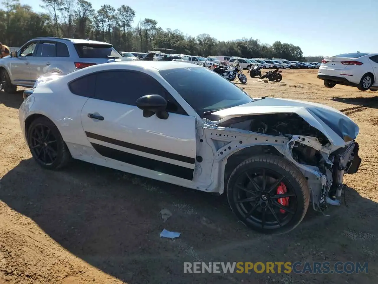 4 Photograph of a damaged car JF1ZNBM13R8750794 TOYOTA GR 86 TRUE 2024