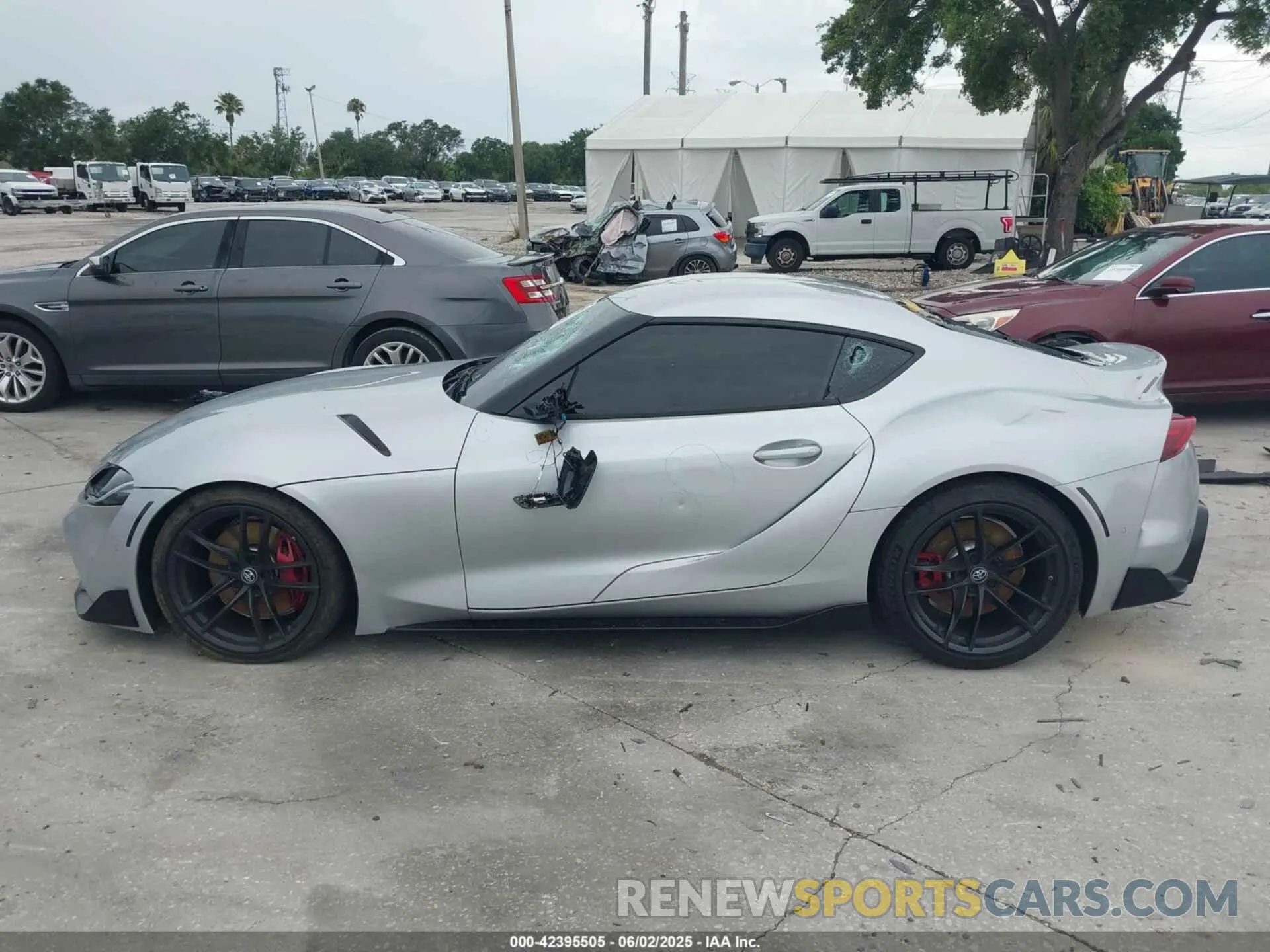 15 Photograph of a damaged car WZ1DB4C05LW029611 TOYOTA GR SUPRA 2020