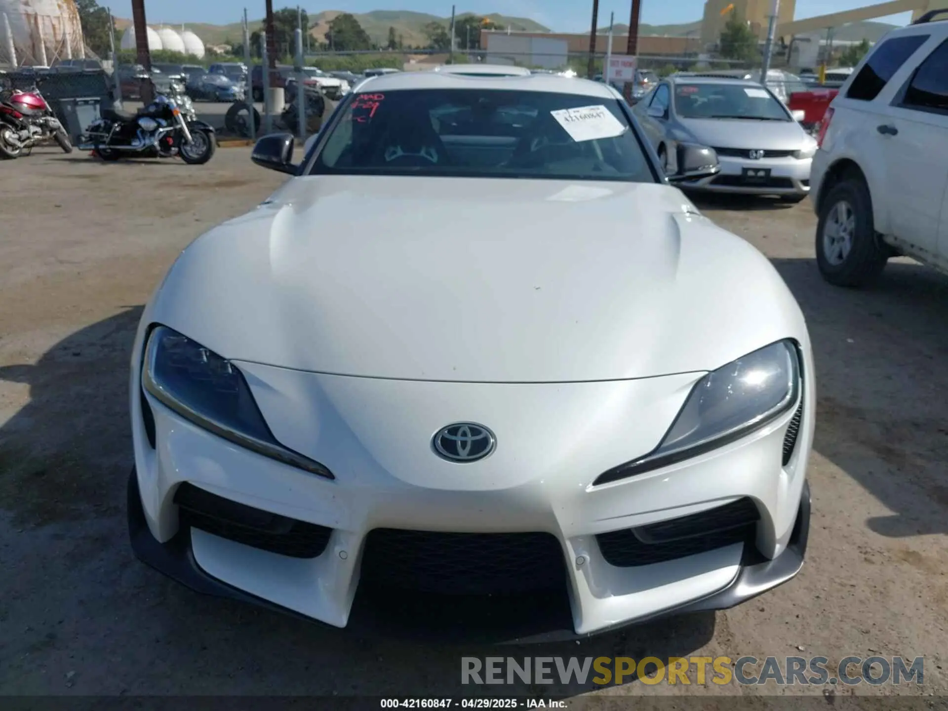 12 Photograph of a damaged car WZ1DB0C06MW039185 TOYOTA GR SUPRA 2021