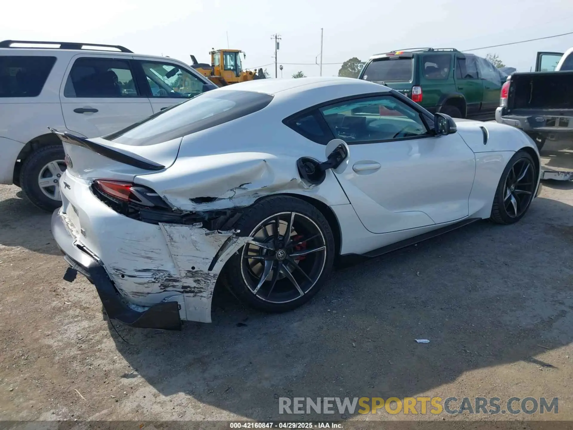 4 Photograph of a damaged car WZ1DB0C06MW039185 TOYOTA GR SUPRA 2021