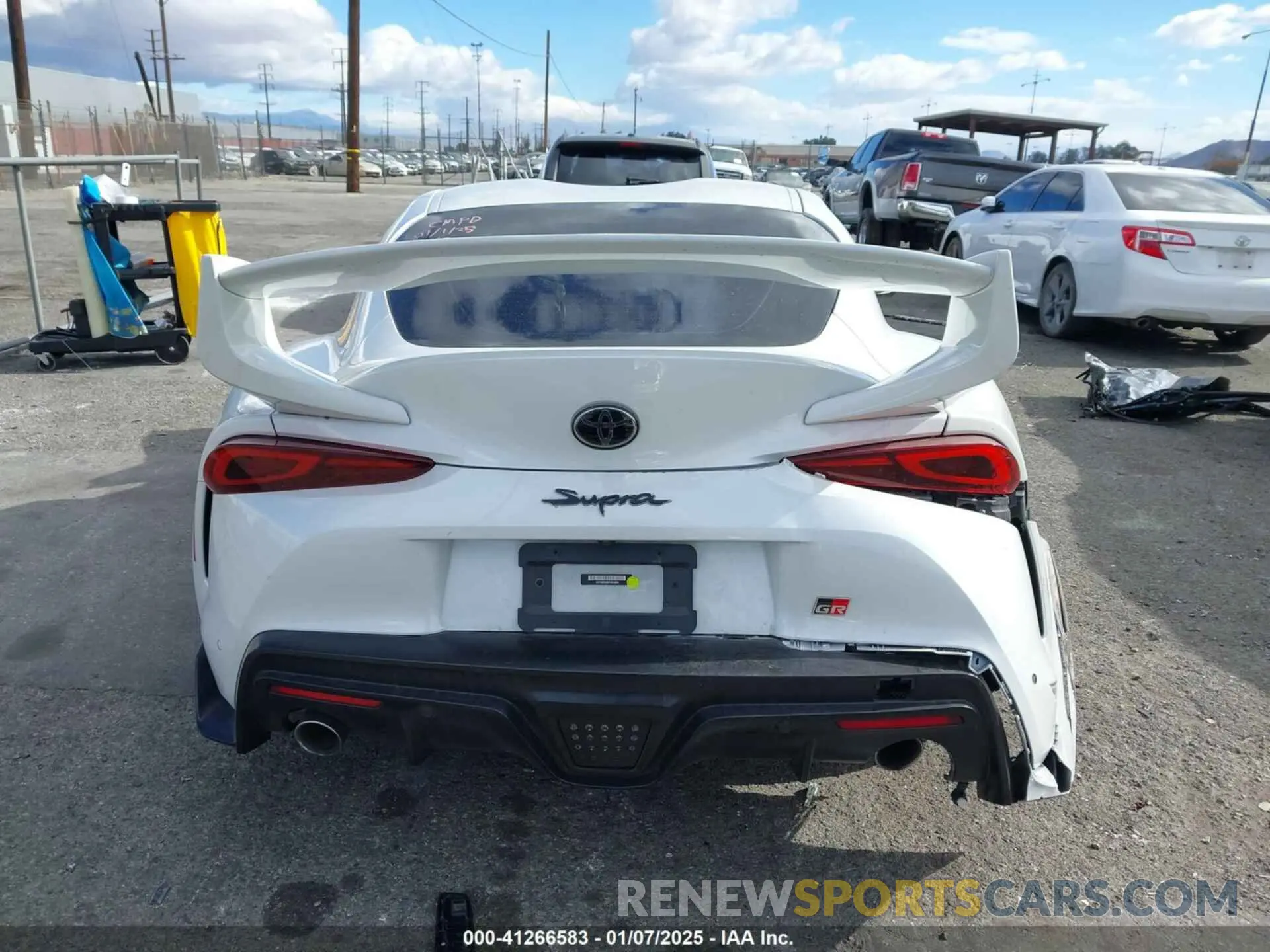 17 Photograph of a damaged car WZ1DB2G08PW054684 TOYOTA GR SUPRA 2023