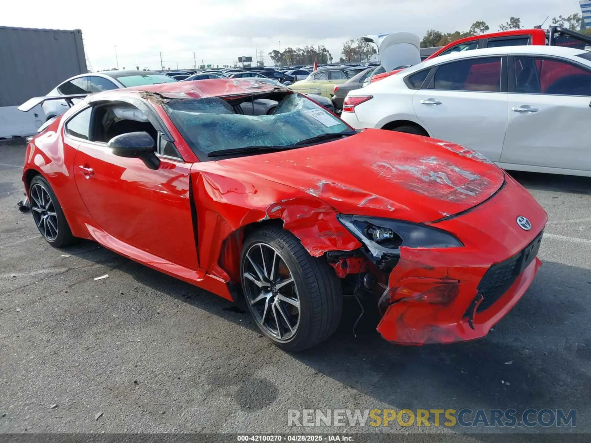 1 Photograph of a damaged car JF1ZNBB10N9756169 TOYOTA GR86 2022