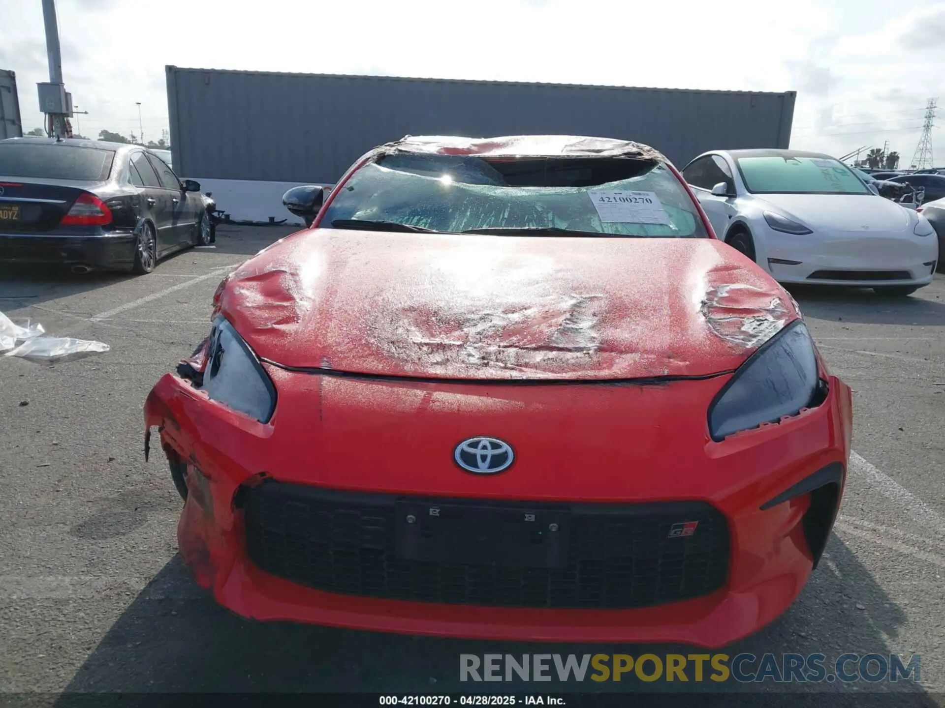 11 Photograph of a damaged car JF1ZNBB10N9756169 TOYOTA GR86 2022