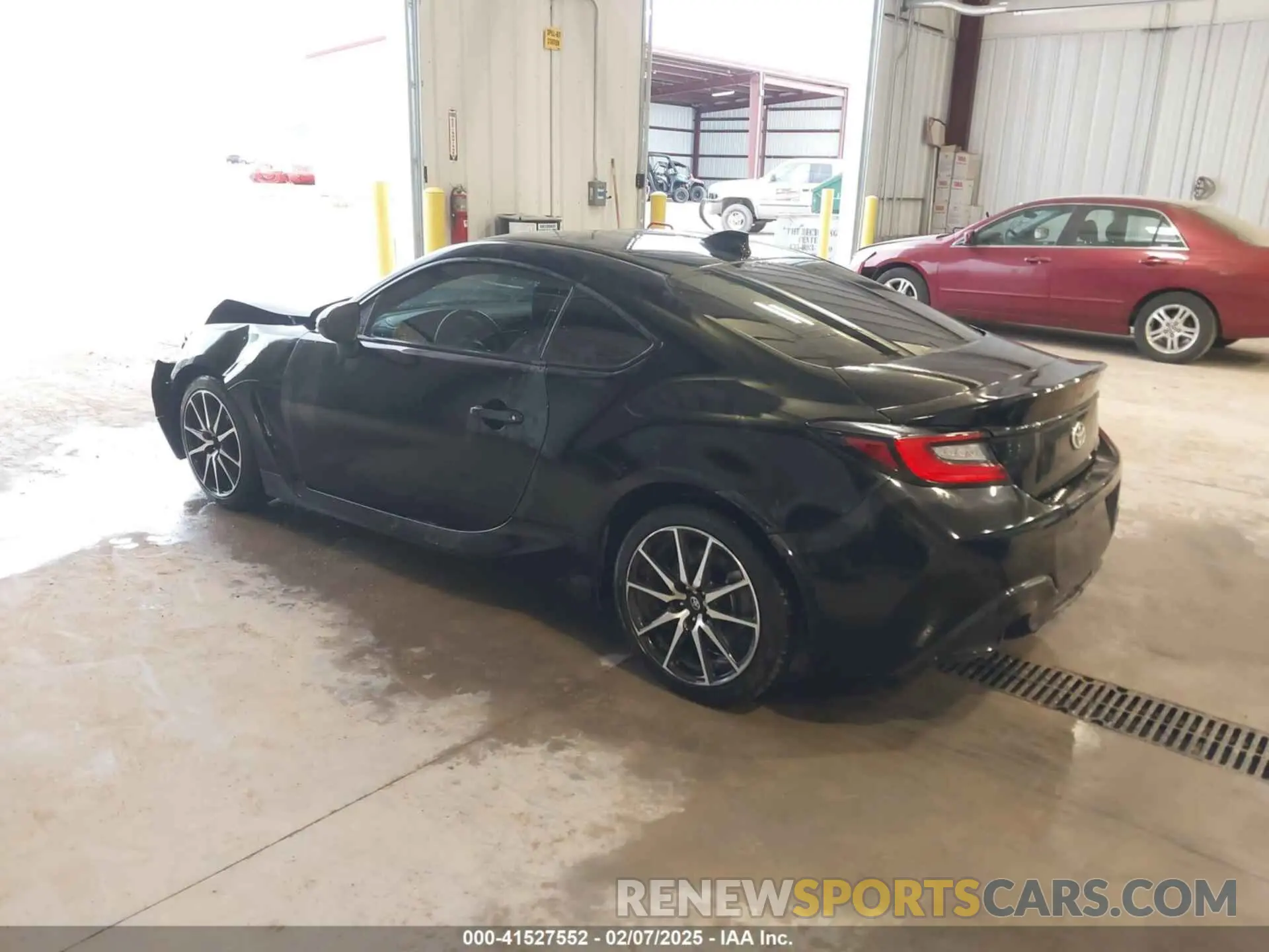 3 Photograph of a damaged car JF1ZNBB18N9757845 TOYOTA GR86 2022