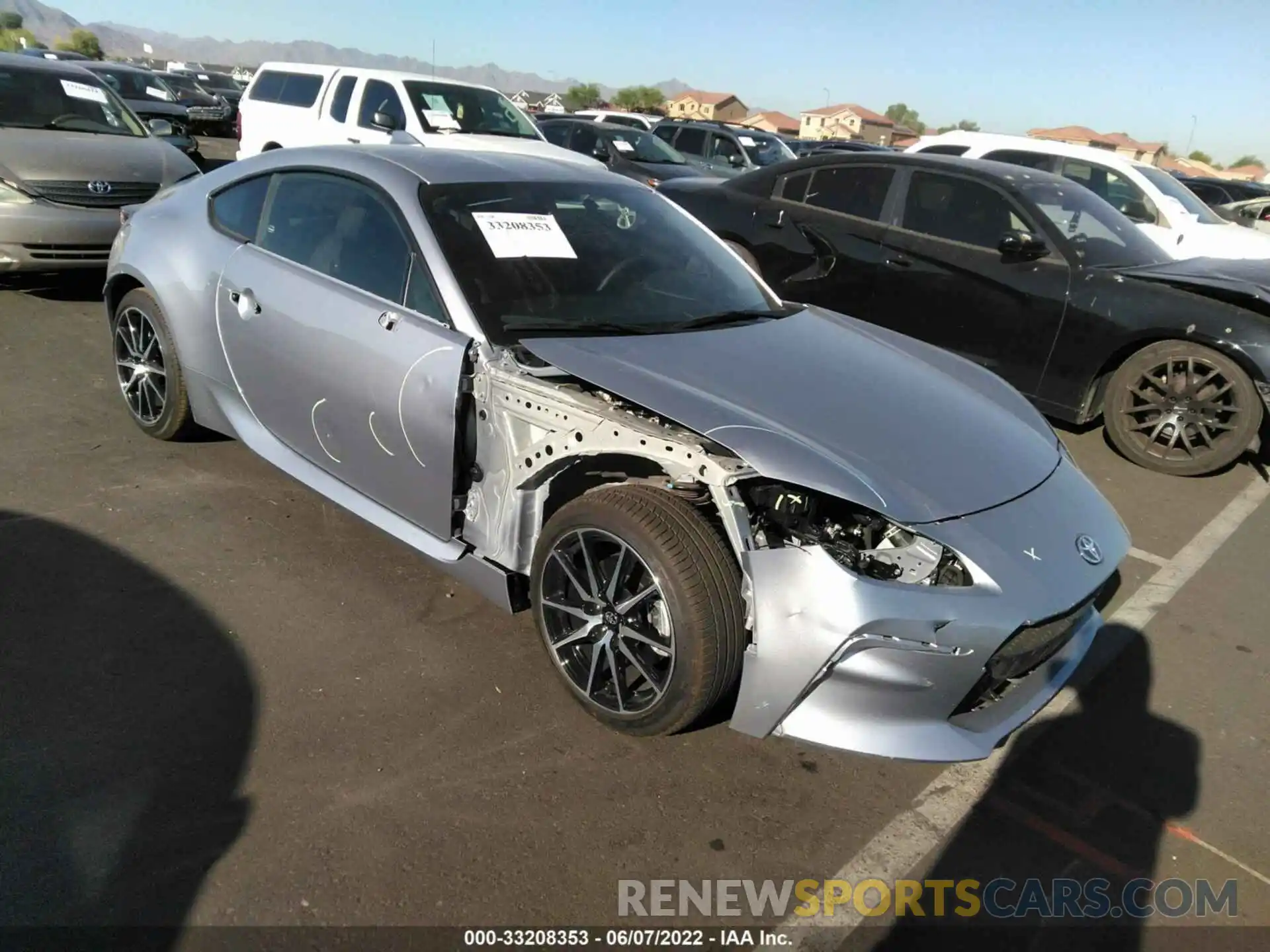 1 Photograph of a damaged car JF1ZNBB19N9754775 TOYOTA GR86 2022