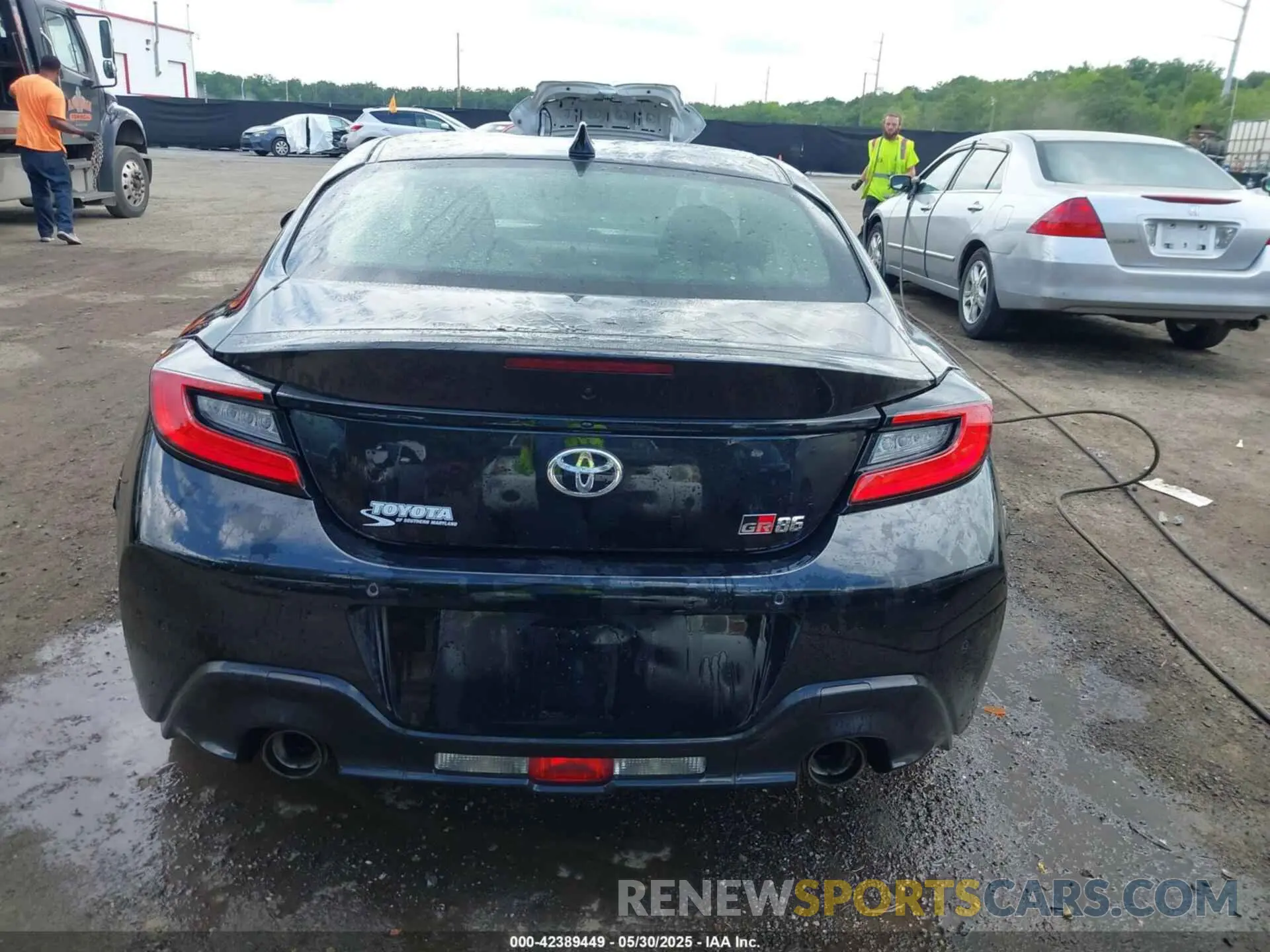 15 Photograph of a damaged car JF1ZNBC10N8750795 TOYOTA GR86 2022