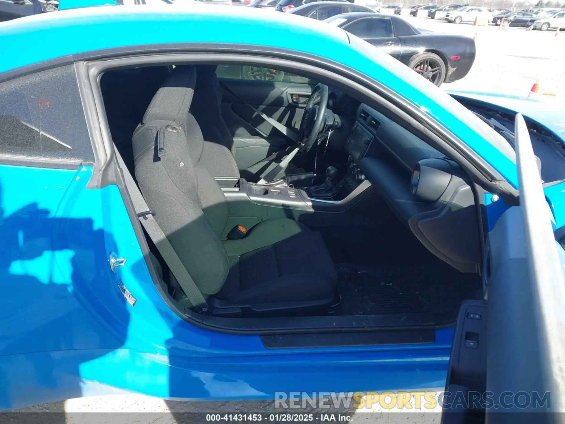 5 Photograph of a damaged car JF1ZNBC11N8756315 TOYOTA GR86 2022