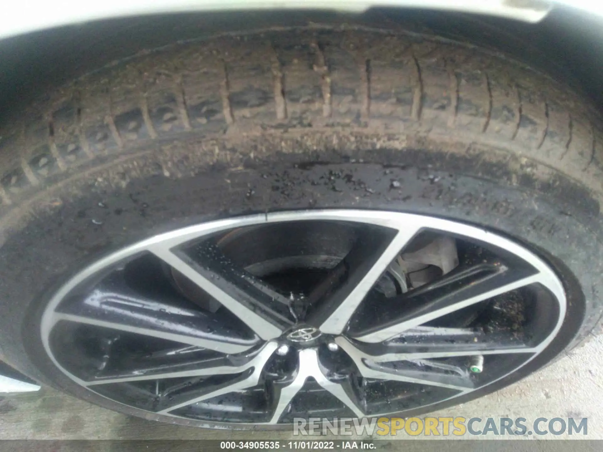 13 Photograph of a damaged car JF1ZNBC16N8752728 TOYOTA GR86 2022