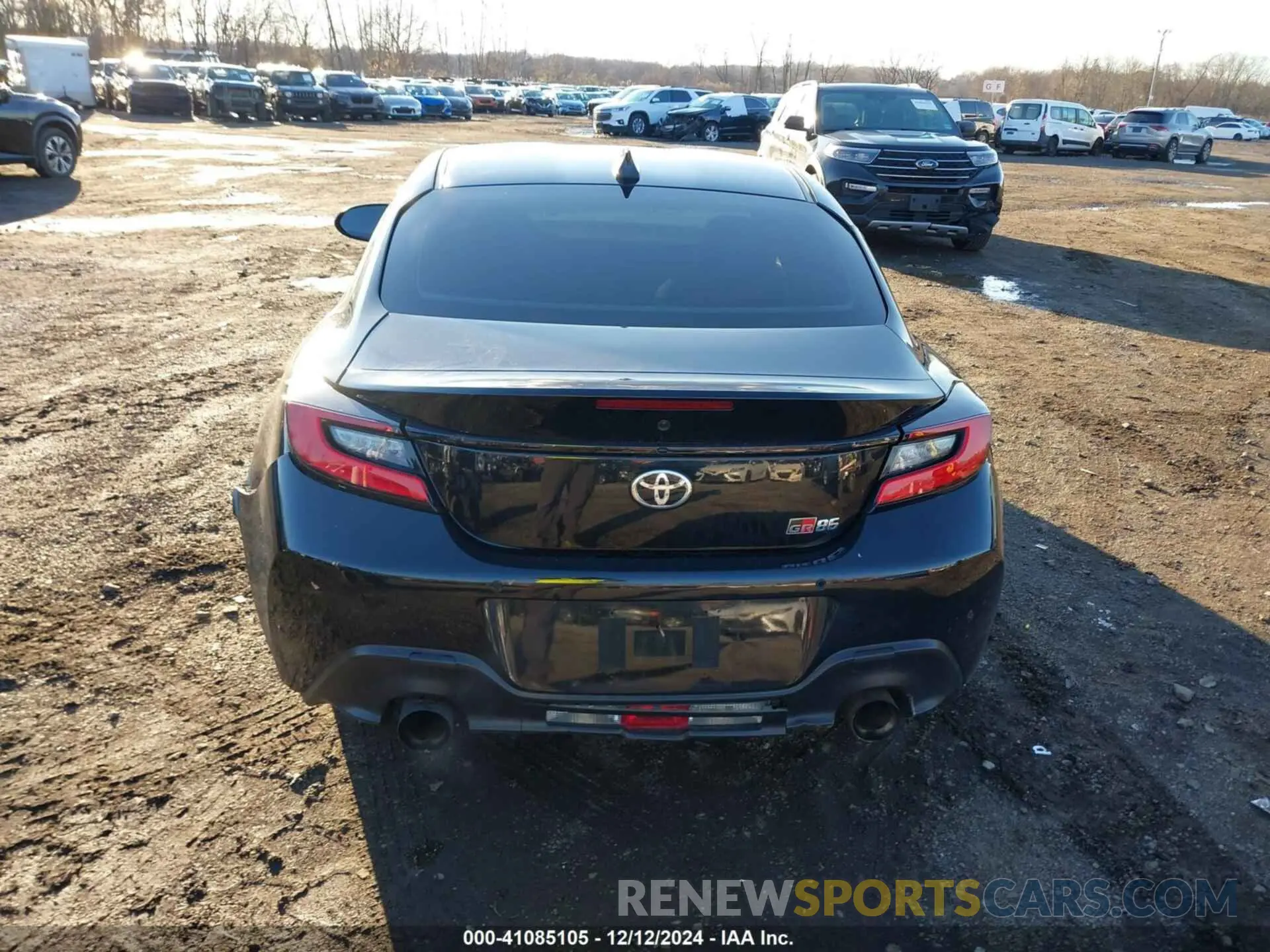 16 Photograph of a damaged car JF1ZNBC18N8754139 TOYOTA GR86 2022