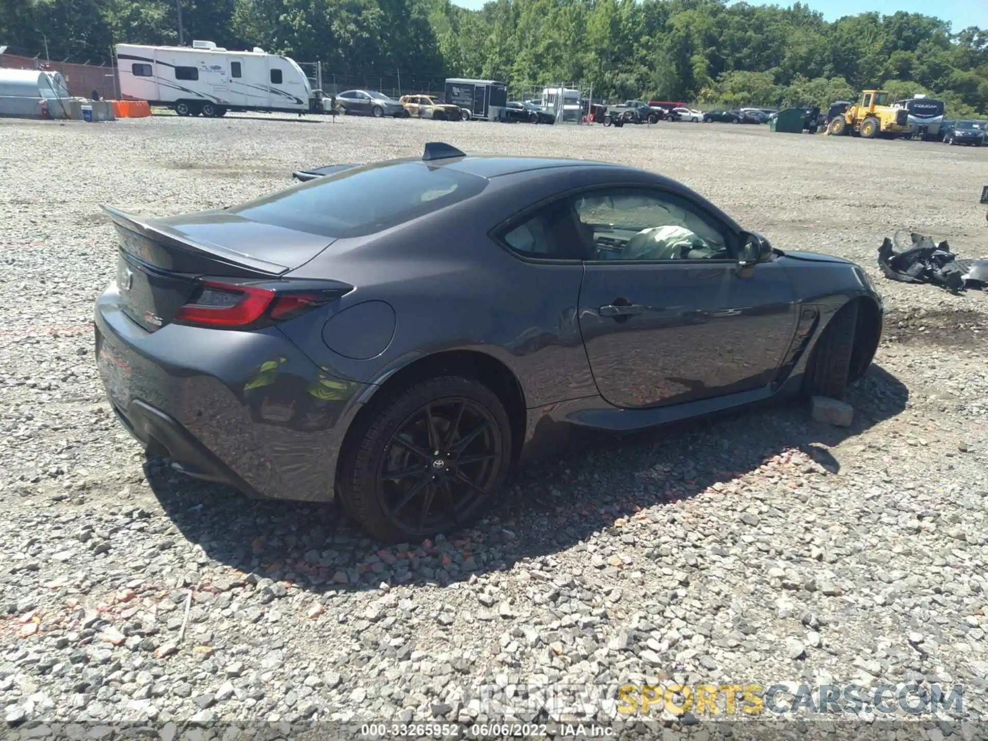 4 Photograph of a damaged car JF1ZNBF13N8750141 TOYOTA GR86 2022