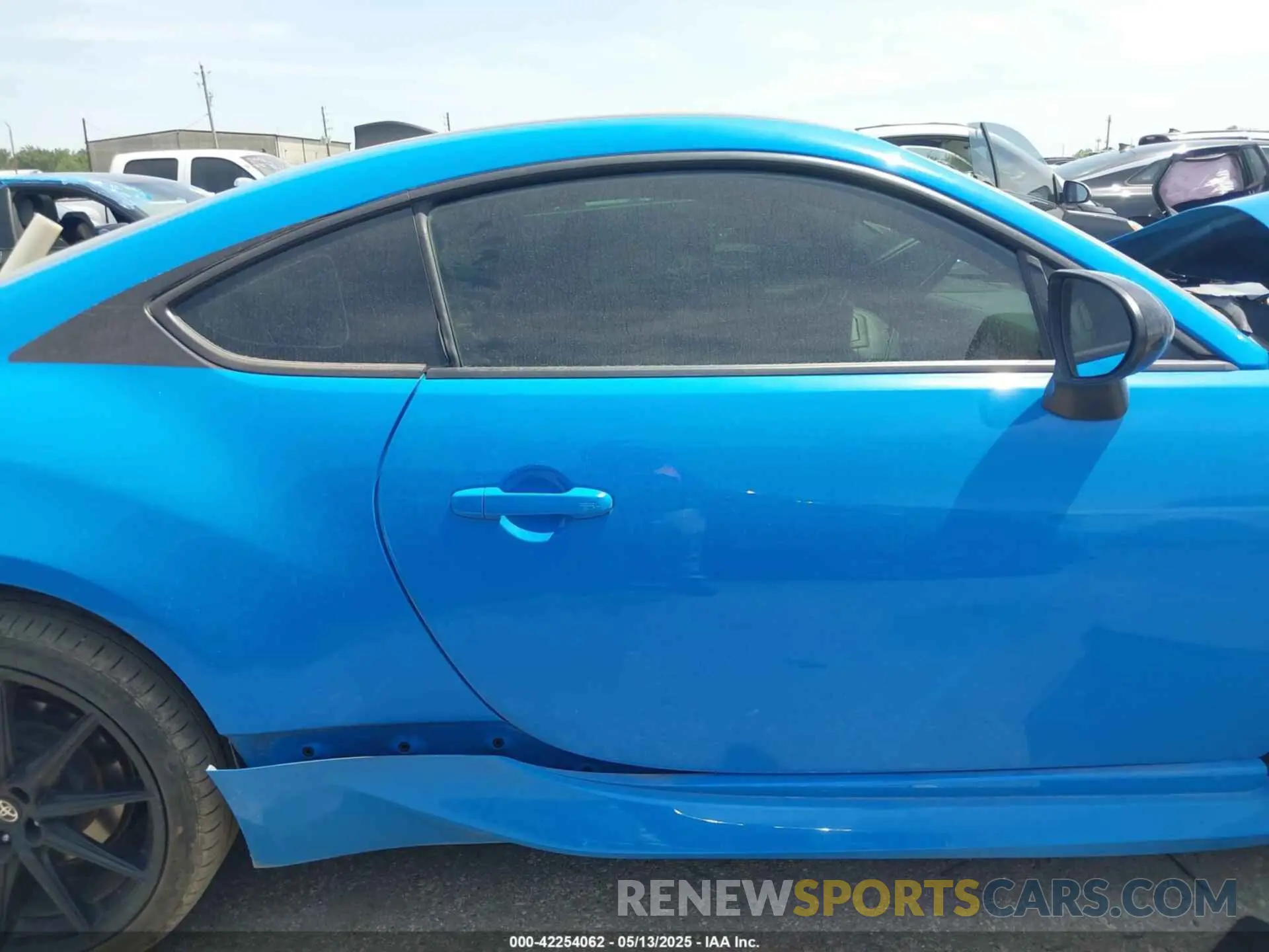 13 Photograph of a damaged car JF1ZNBF14N8752612 TOYOTA GR86 2022