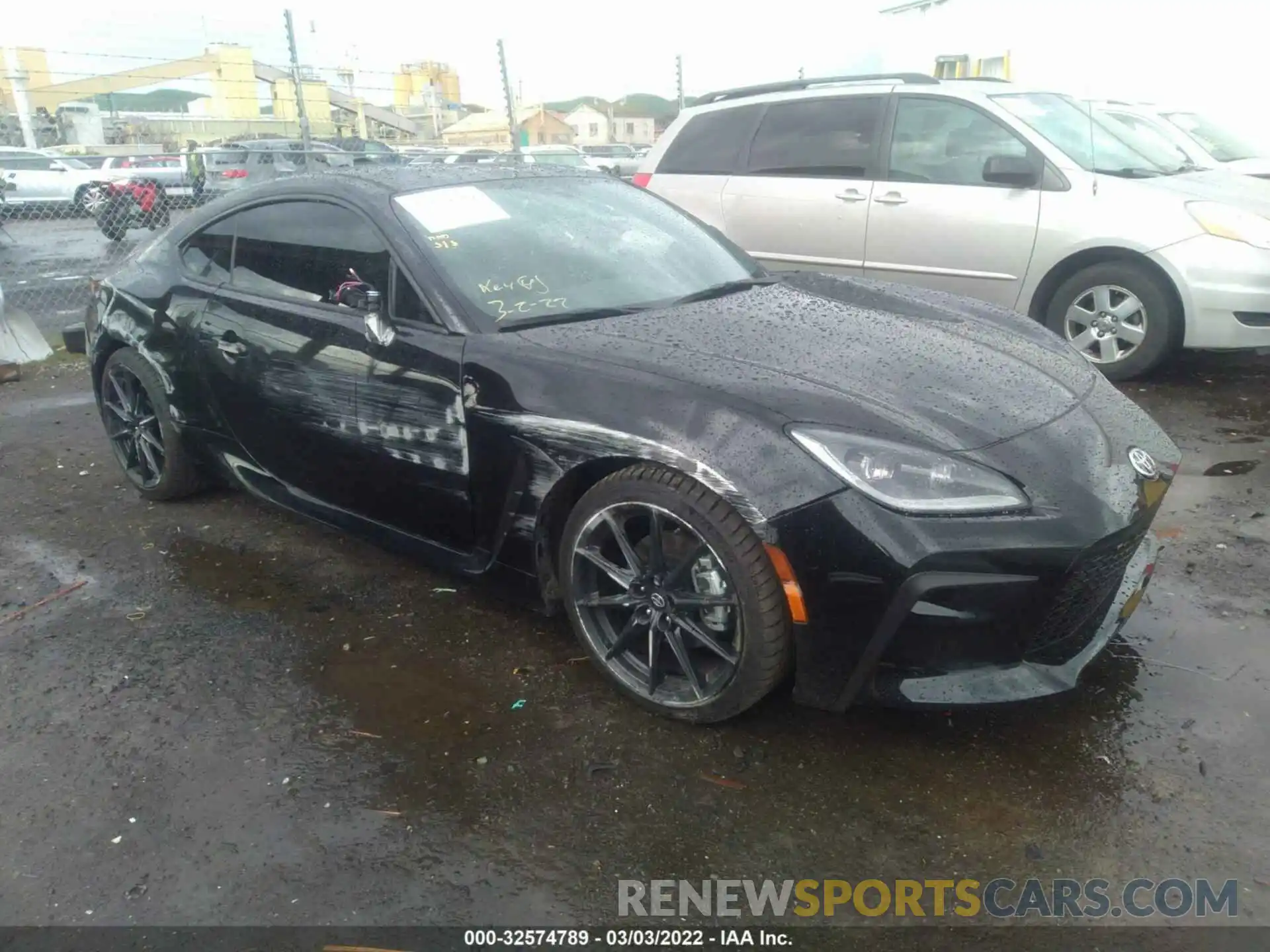 6 Photograph of a damaged car JF1ZNBF17N8751034 TOYOTA GR86 2022