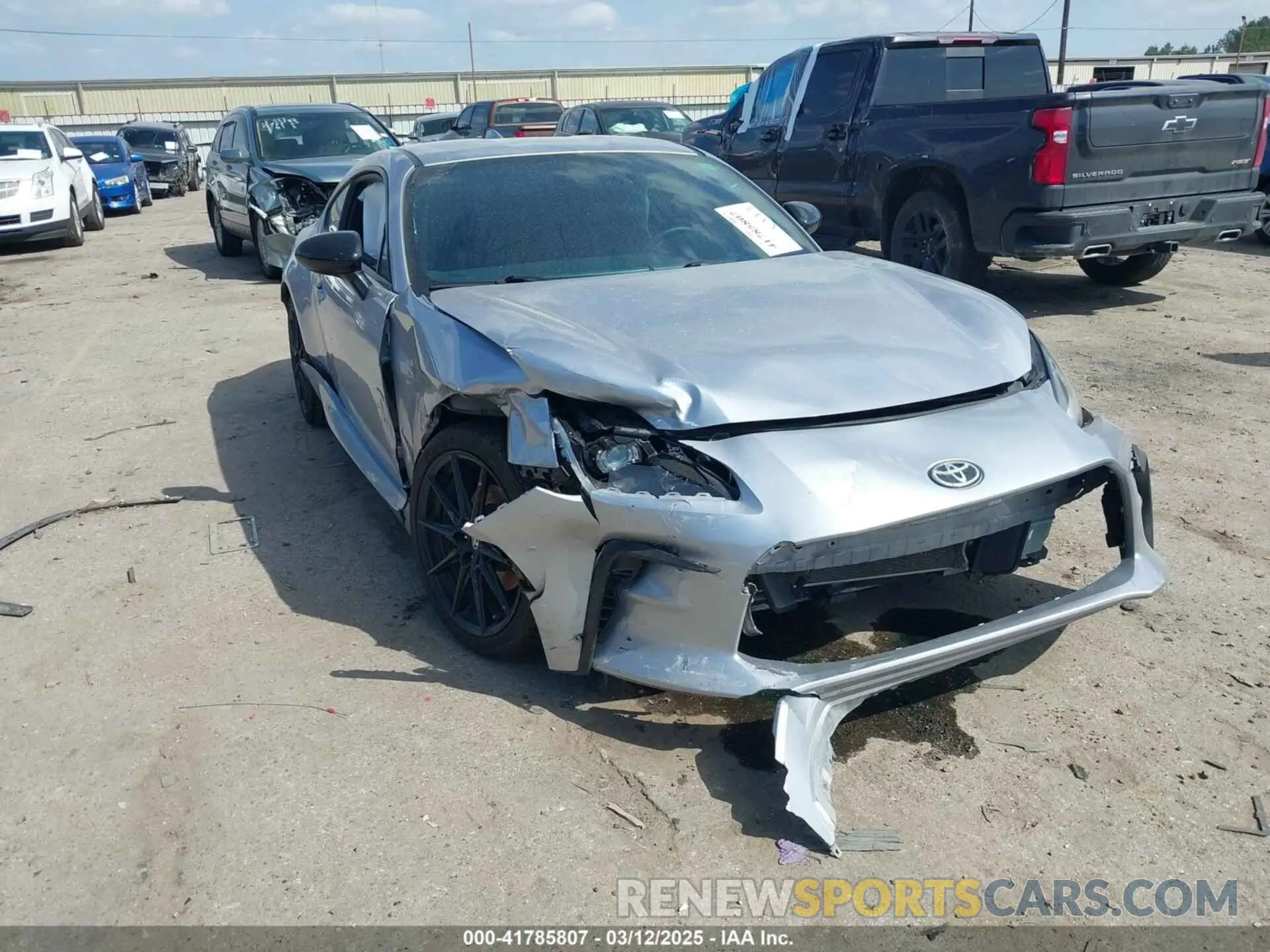 1 Photograph of a damaged car JF1ZNBF17N8754578 TOYOTA GR86 2022