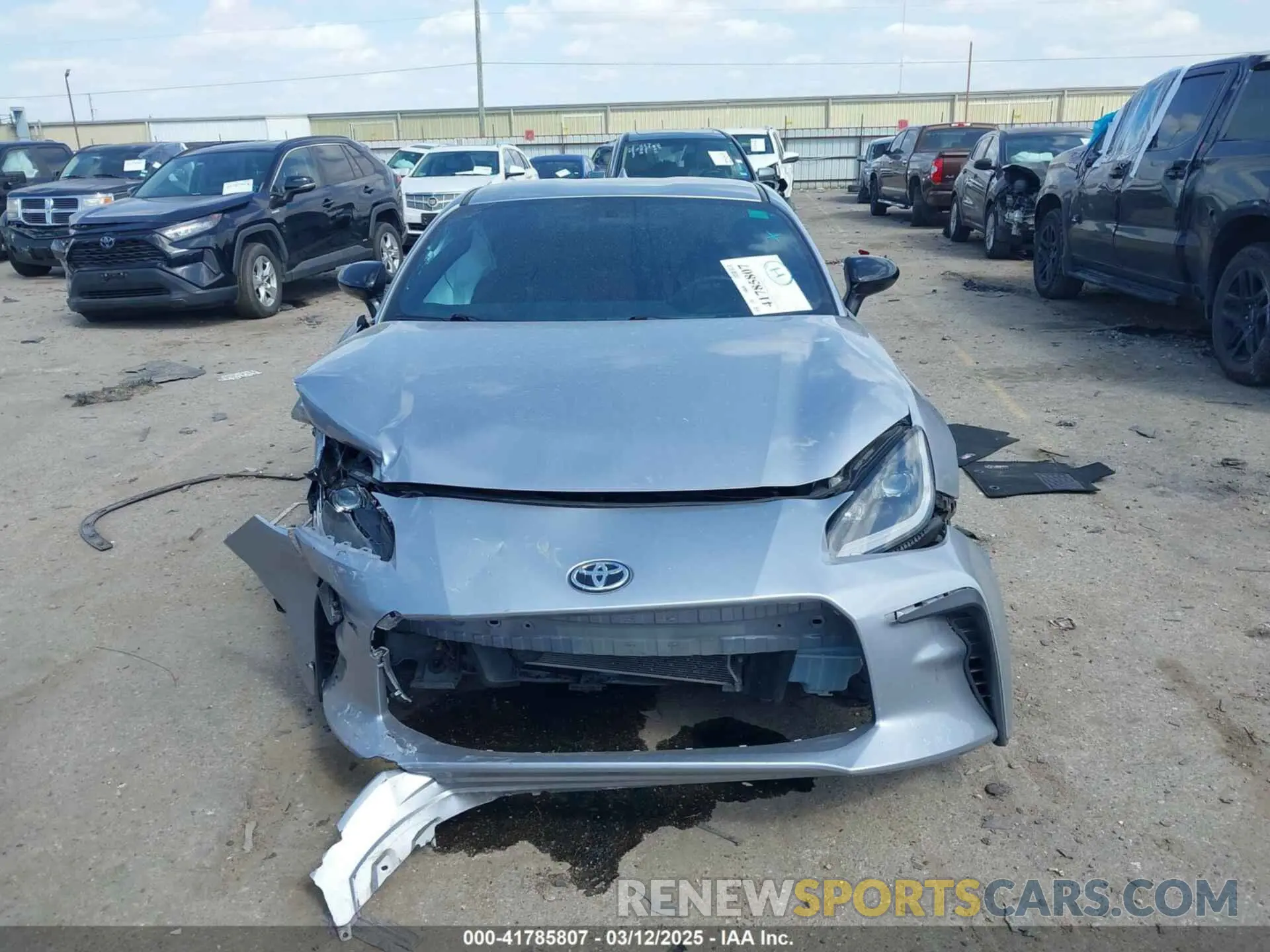 12 Photograph of a damaged car JF1ZNBF17N8754578 TOYOTA GR86 2022