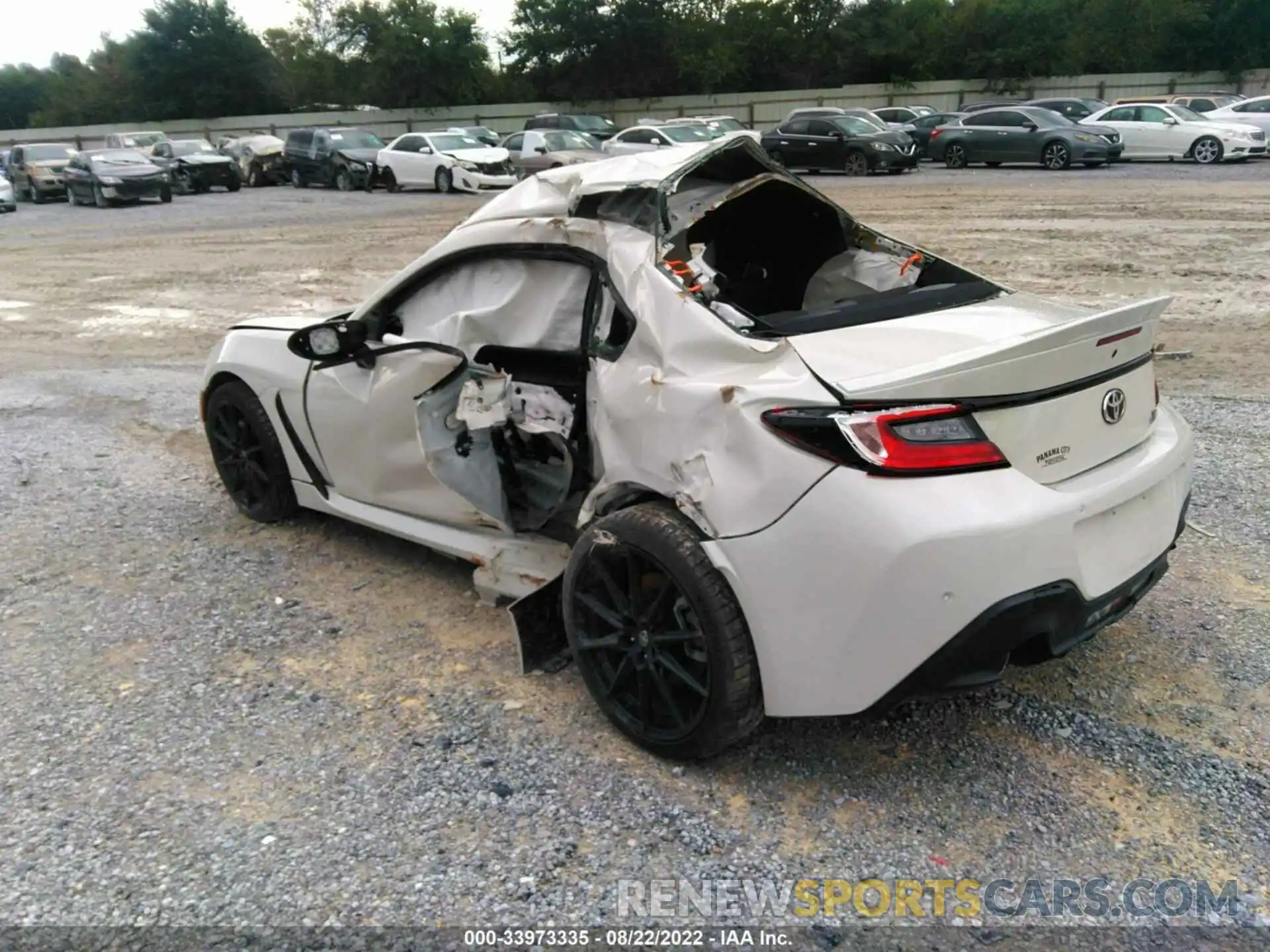 3 Photograph of a damaged car JF1ZNBF17N8756931 TOYOTA GR86 2022