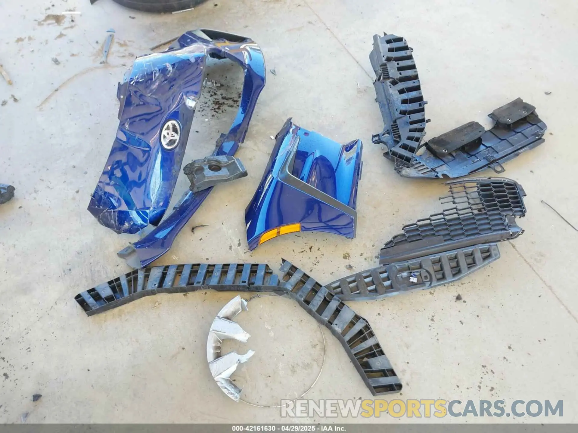 12 Photograph of a damaged car JF1ZNBF1XN8754610 TOYOTA GR86 2022