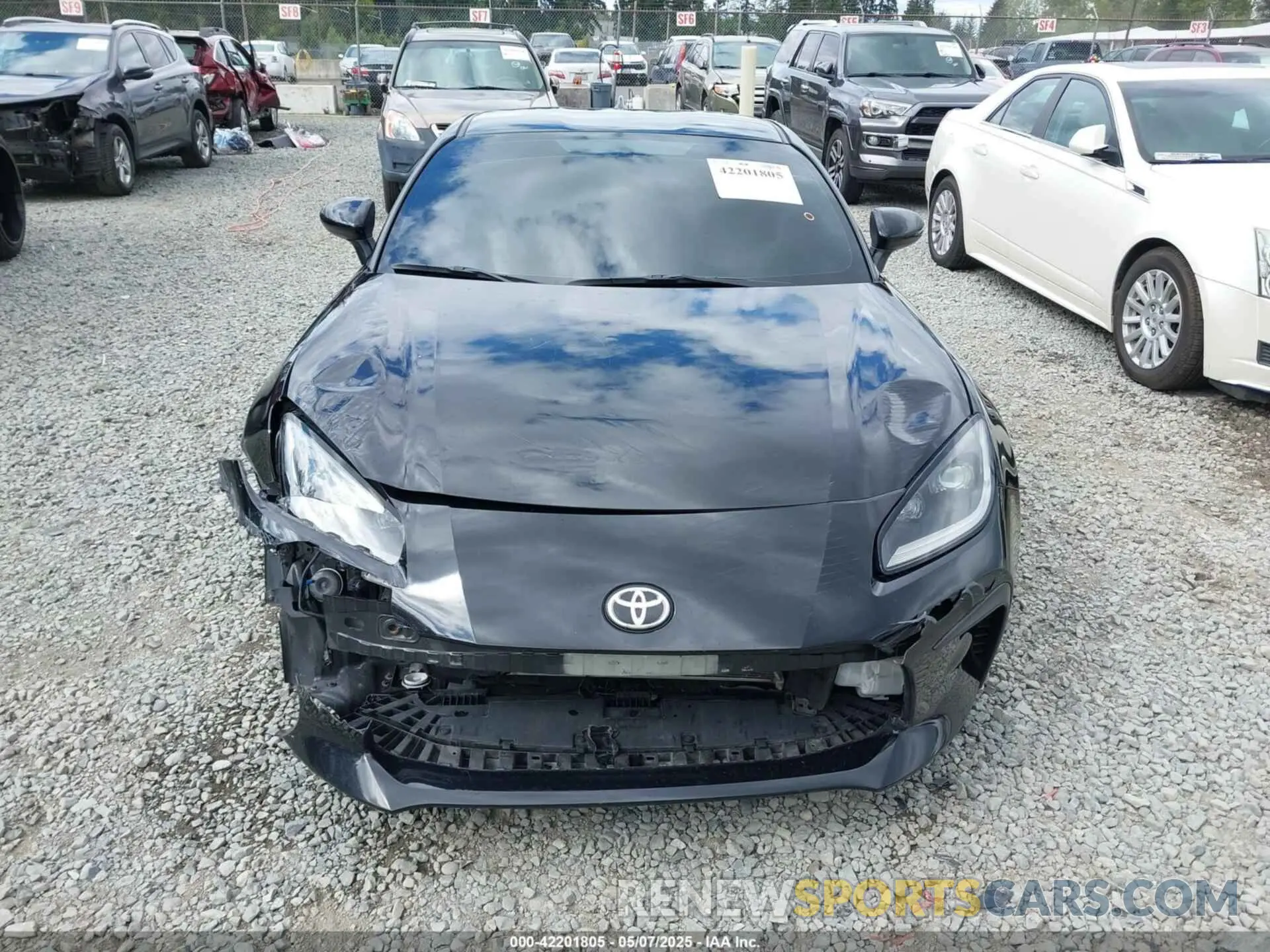 13 Photograph of a damaged car JF1ZNBB15P9765386 TOYOTA GR86 2023