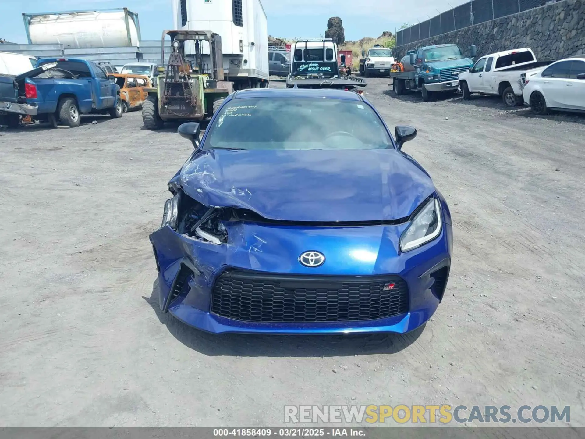 12 Photograph of a damaged car JF1ZNBC17P8756368 TOYOTA GR86 2023
