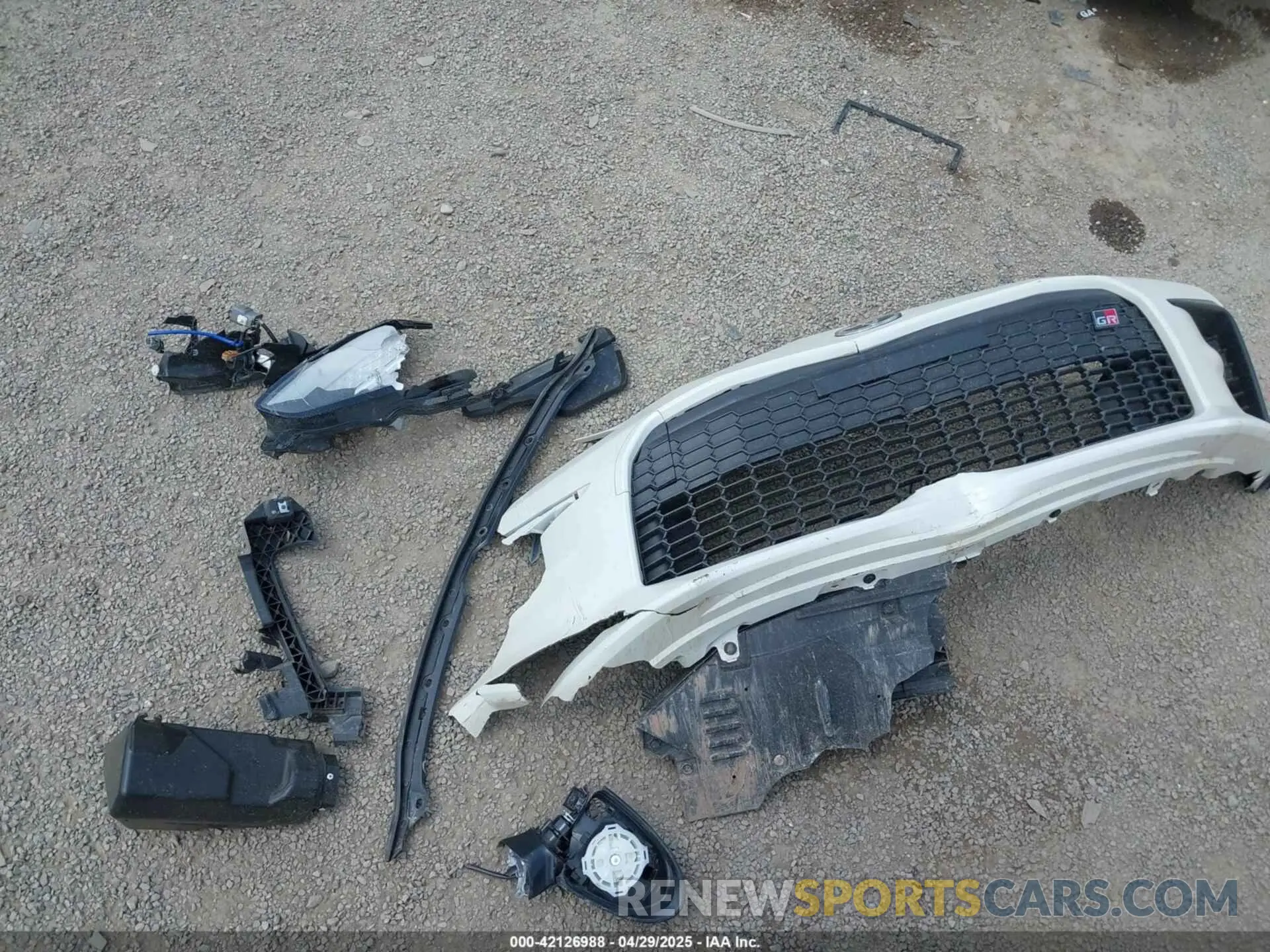 12 Photograph of a damaged car JF1ZNBE12P9756981 TOYOTA GR86 2023