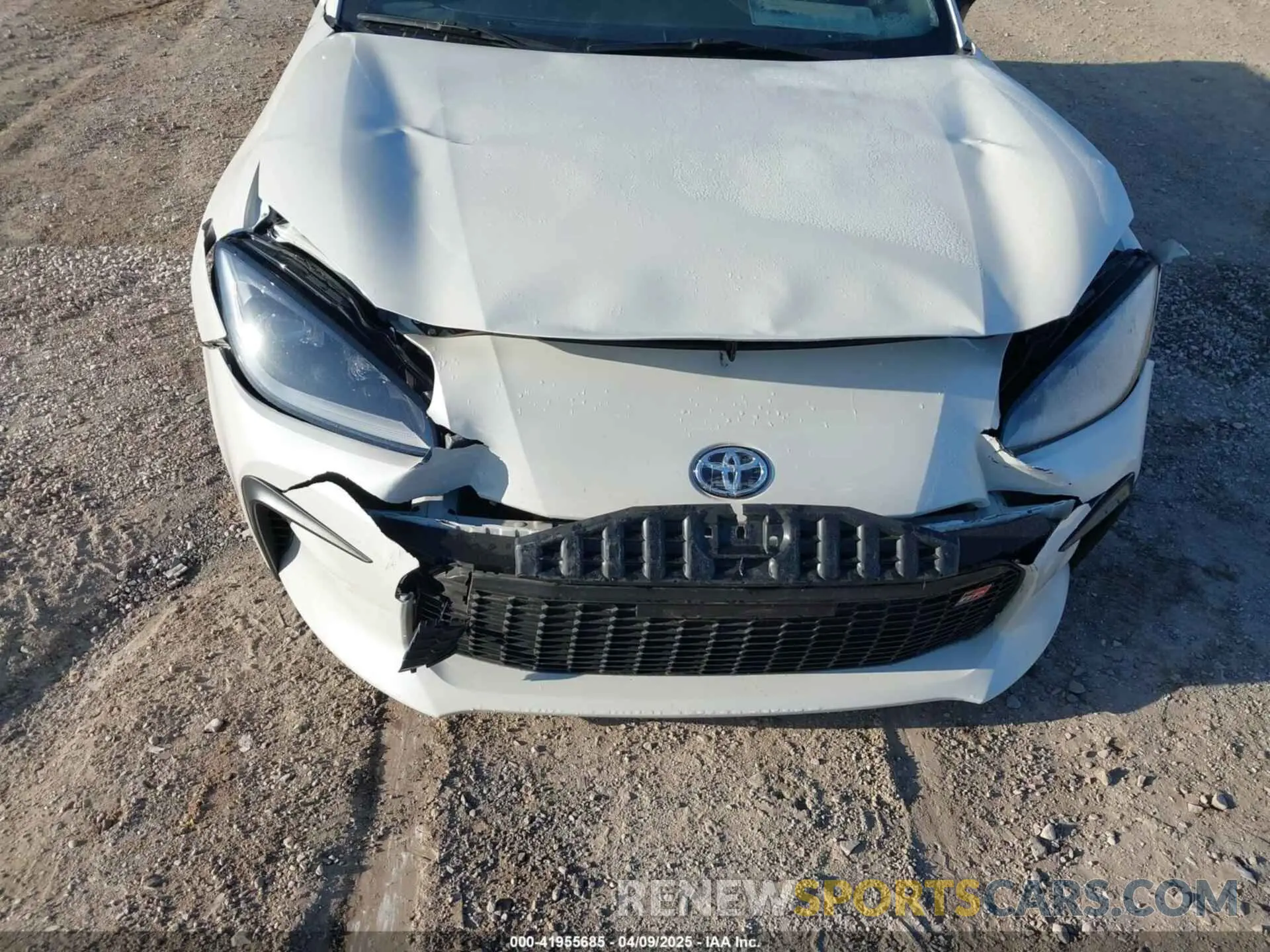 6 Photograph of a damaged car JF1ZNBE12P9759606 TOYOTA GR86 2023