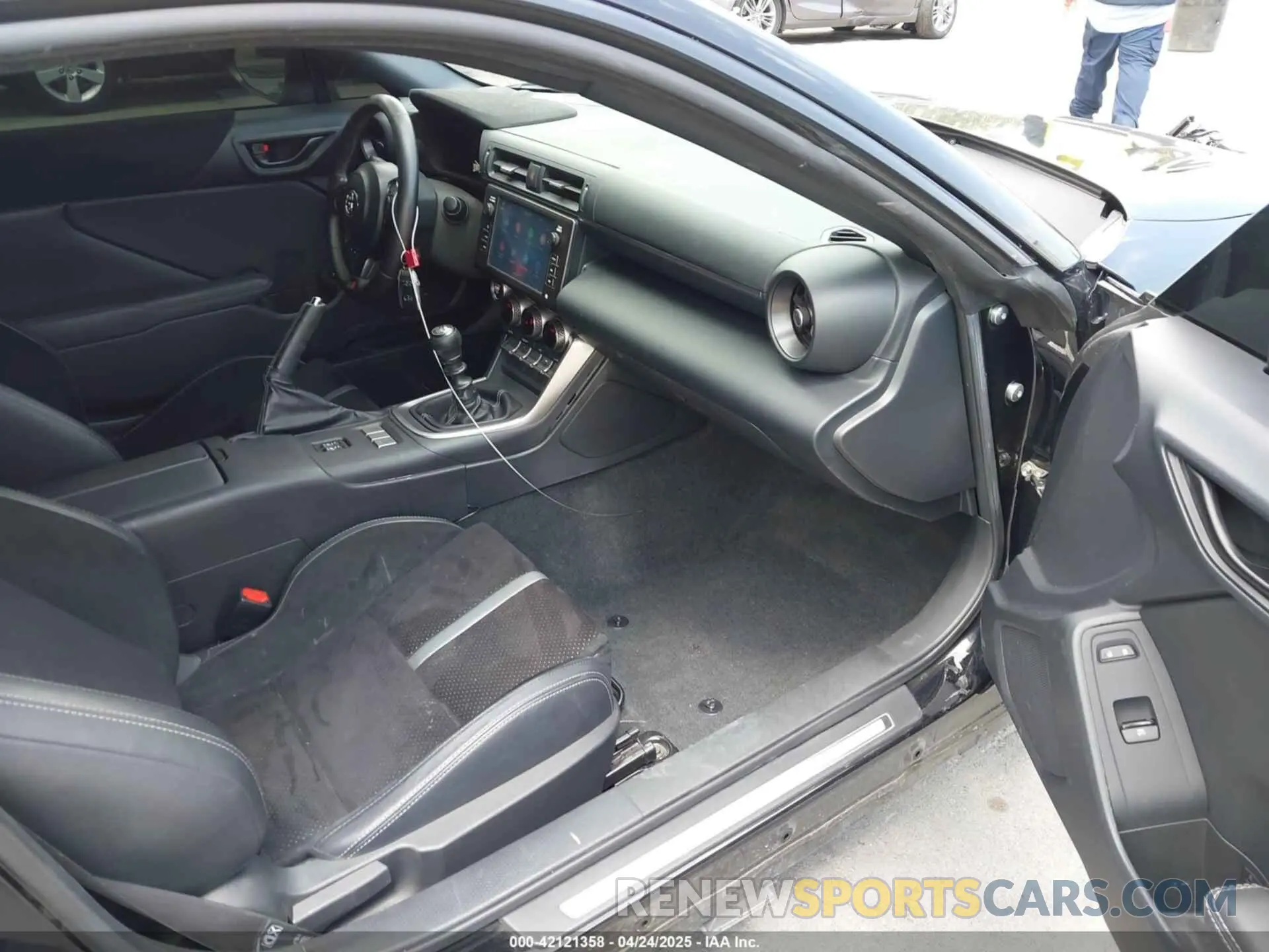 5 Photograph of a damaged car JF1ZNBE14P9759624 TOYOTA GR86 2023