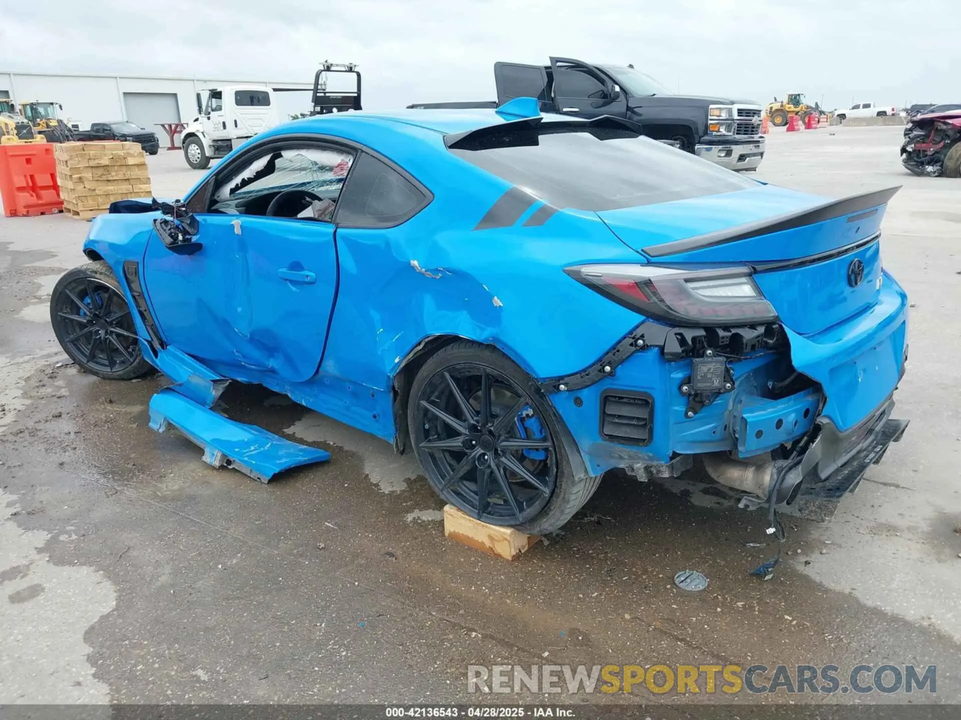 3 Photograph of a damaged car JF1ZNBF13P8758193 TOYOTA GR86 2023