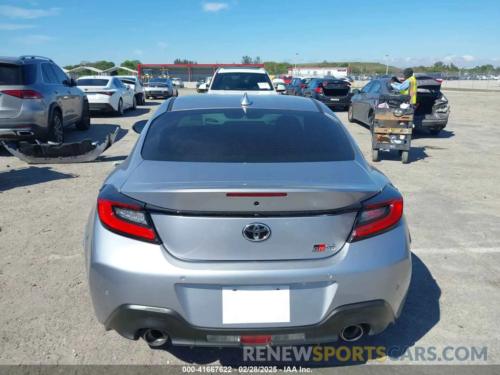 17 Photograph of a damaged car JF1ZNBB10R8759651 TOYOTA GR86 2024