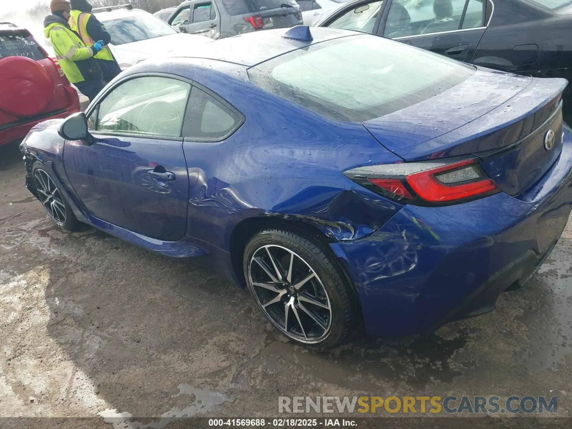 3 Photograph of a damaged car JF1ZNBB16R8760044 TOYOTA GR86 2024