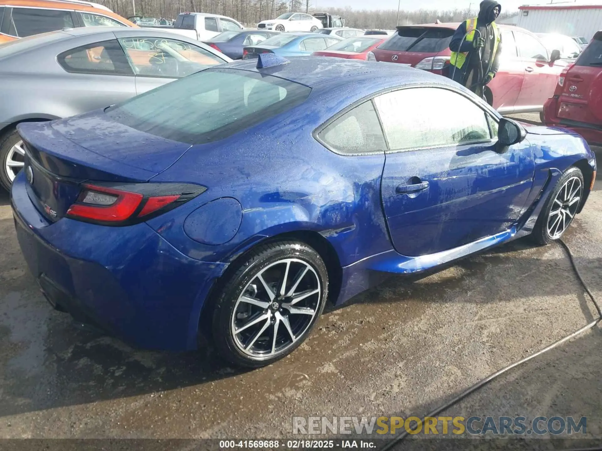 4 Photograph of a damaged car JF1ZNBB16R8760044 TOYOTA GR86 2024