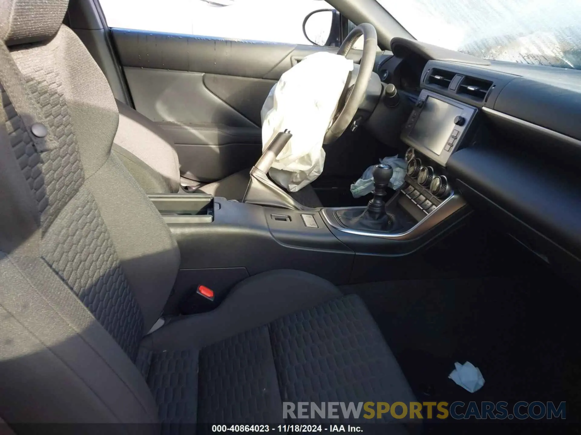 5 Photograph of a damaged car JF1ZNBB16R9757090 TOYOTA GR86 2024