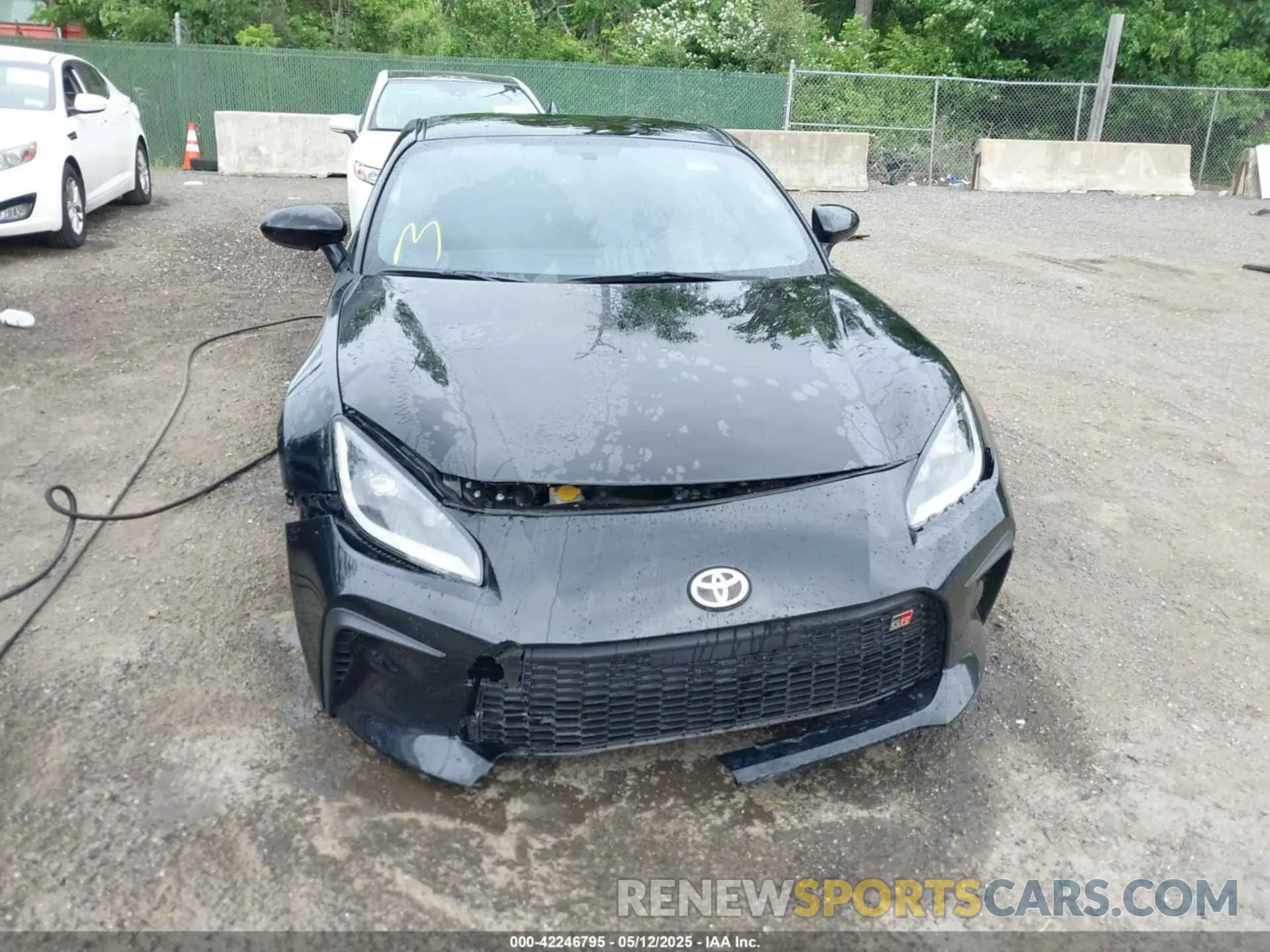 12 Photograph of a damaged car JF1ZNBB1XR8751010 TOYOTA GR86 2024