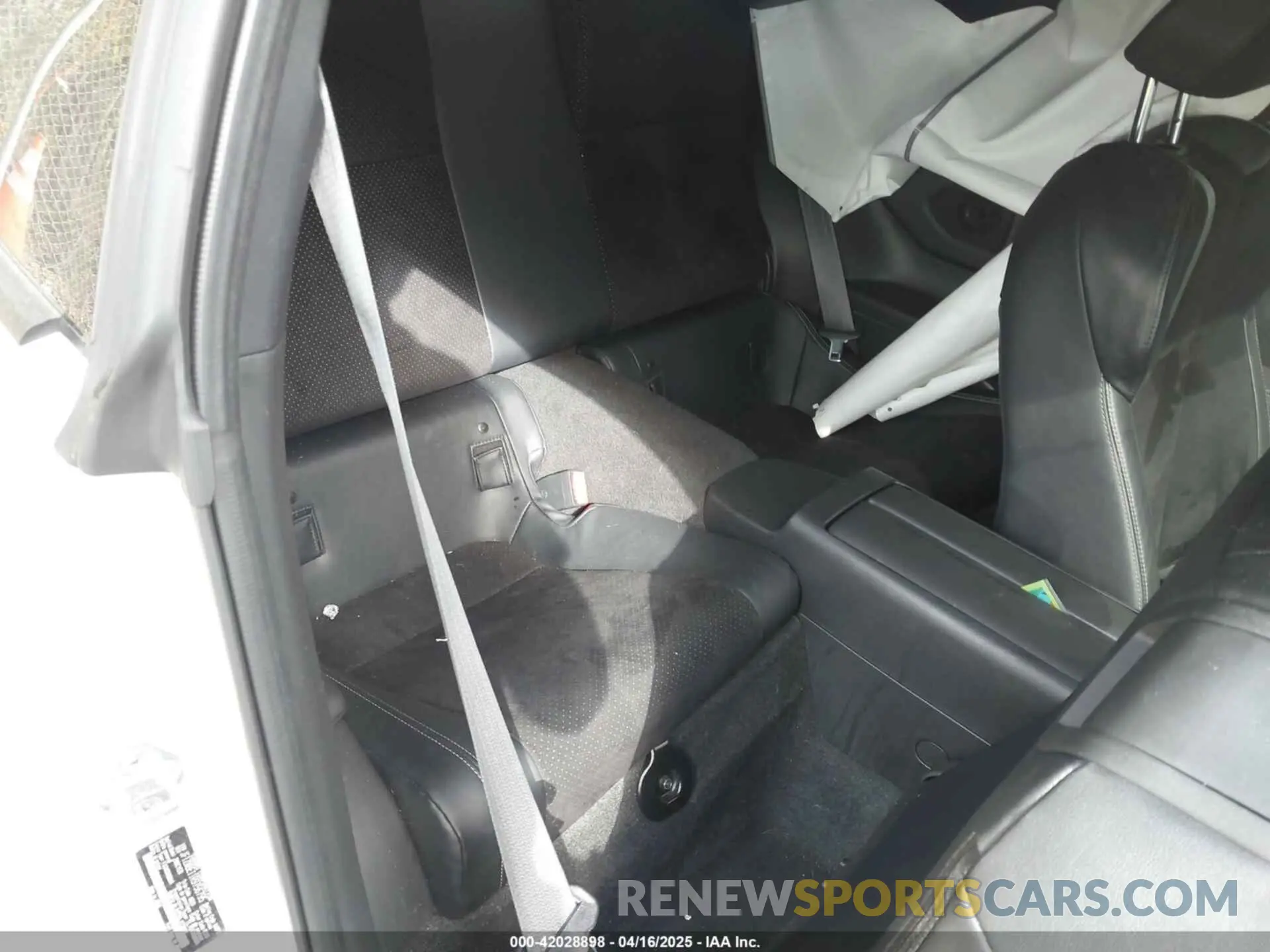 8 Photograph of a damaged car JF1ZNBE11R9756795 TOYOTA GR86 2024