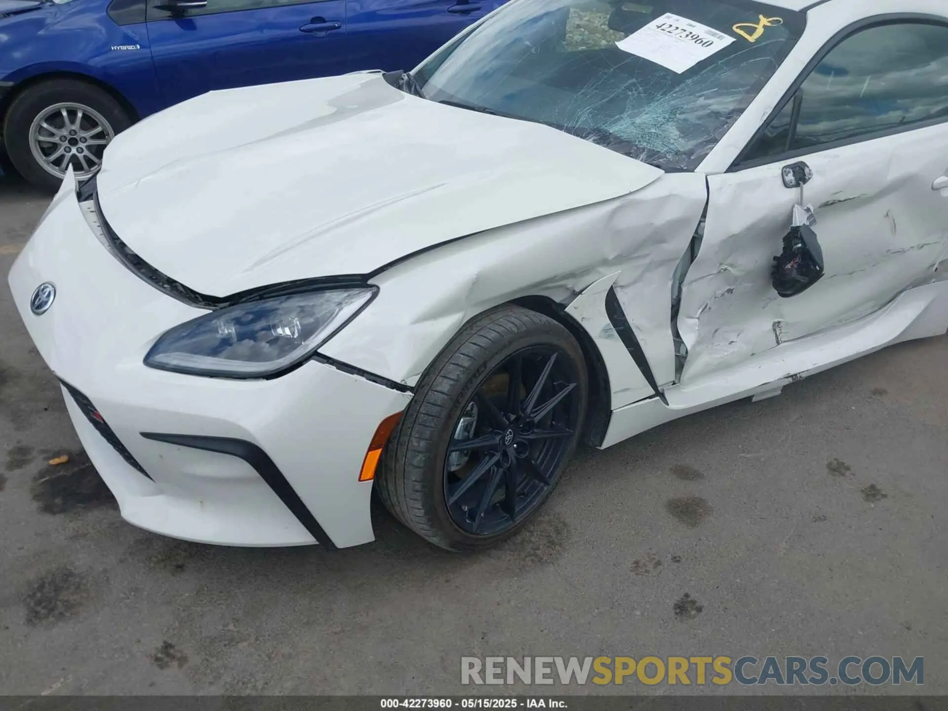 6 Photograph of a damaged car JF1ZNBE14R9756371 TOYOTA GR86 2024