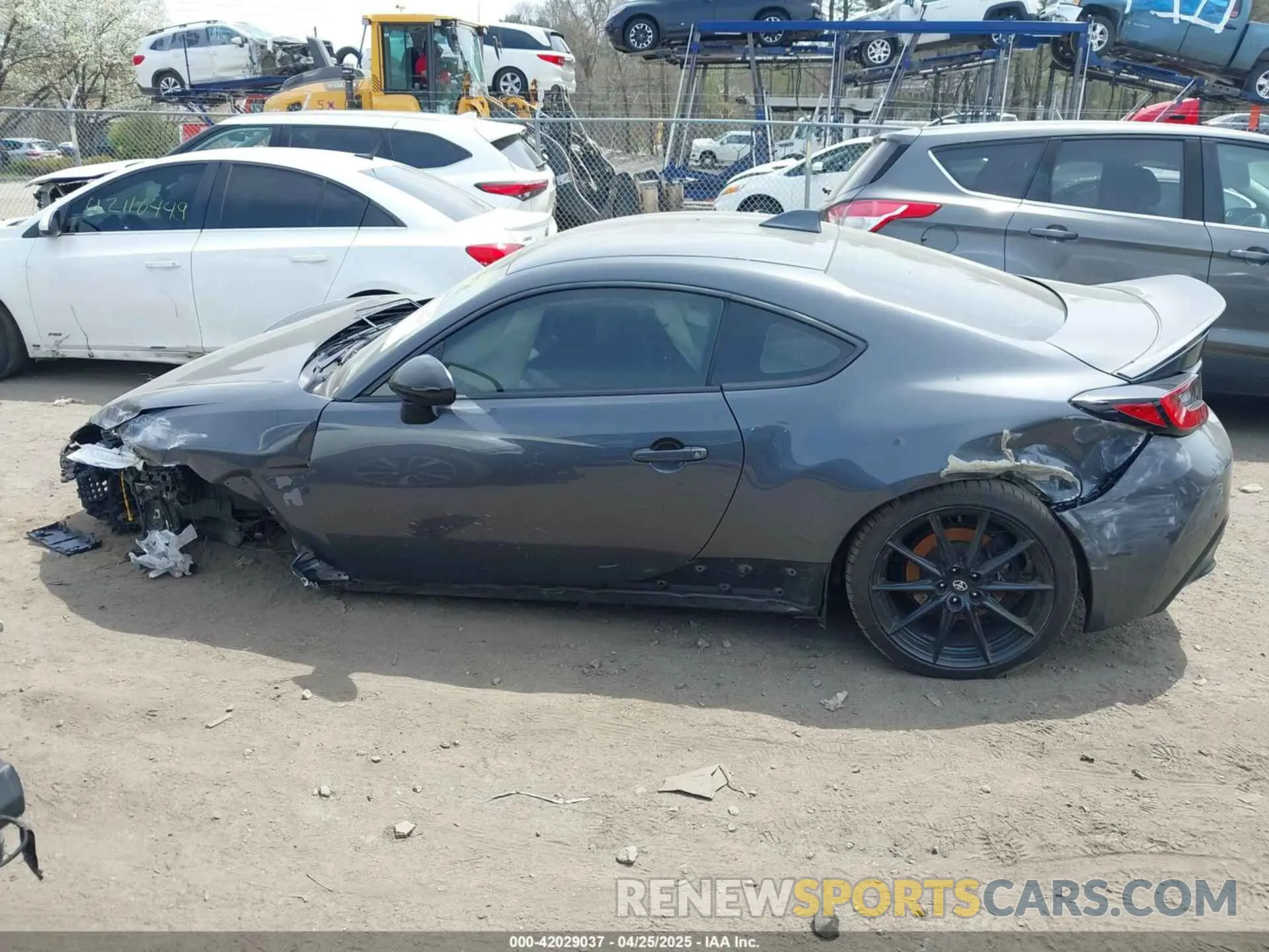 14 Photograph of a damaged car JF1ZNBE15R8758037 TOYOTA GR86 2024