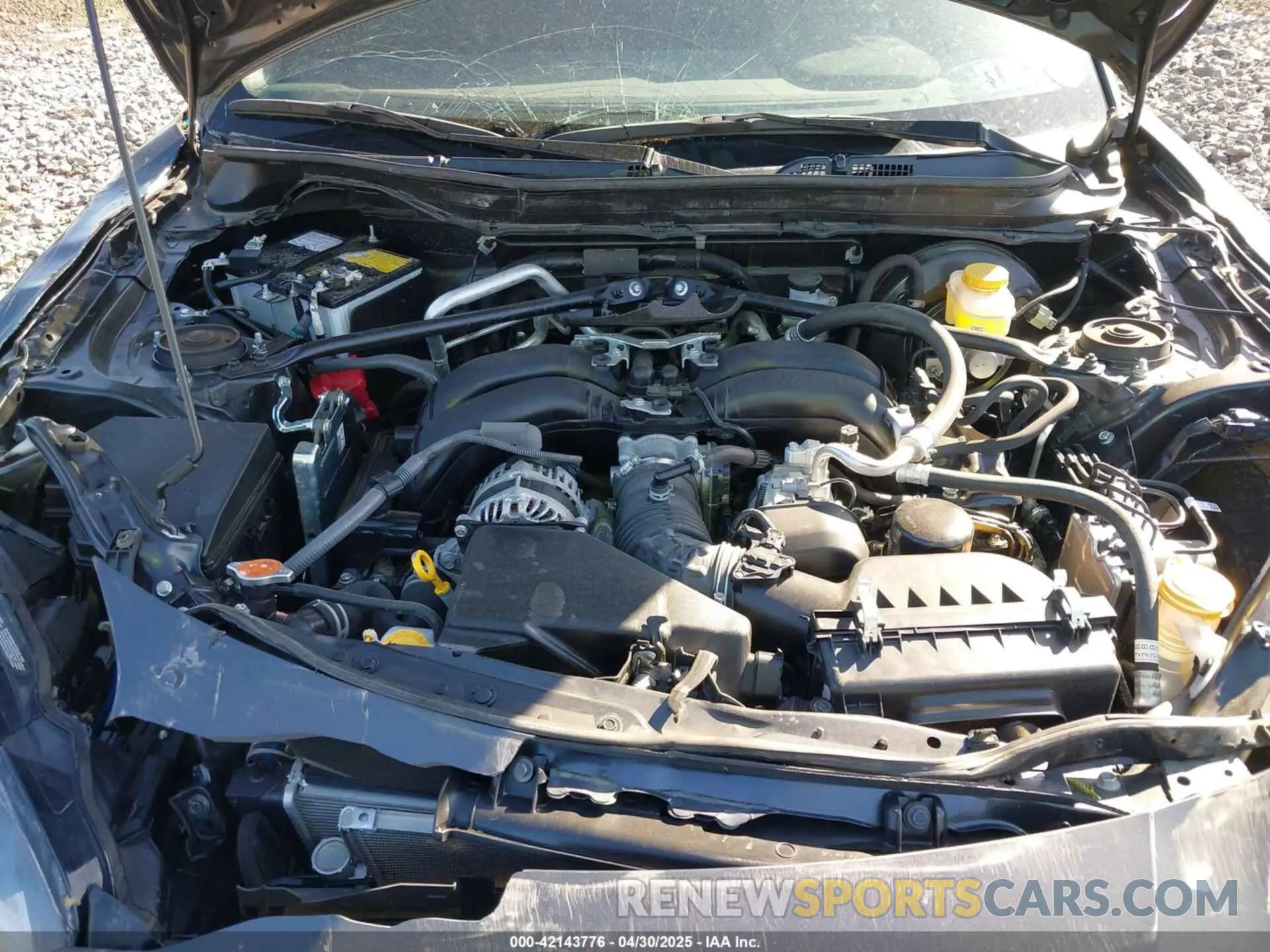 10 Photograph of a damaged car JF1ZNBE16R9754394 TOYOTA GR86 2024