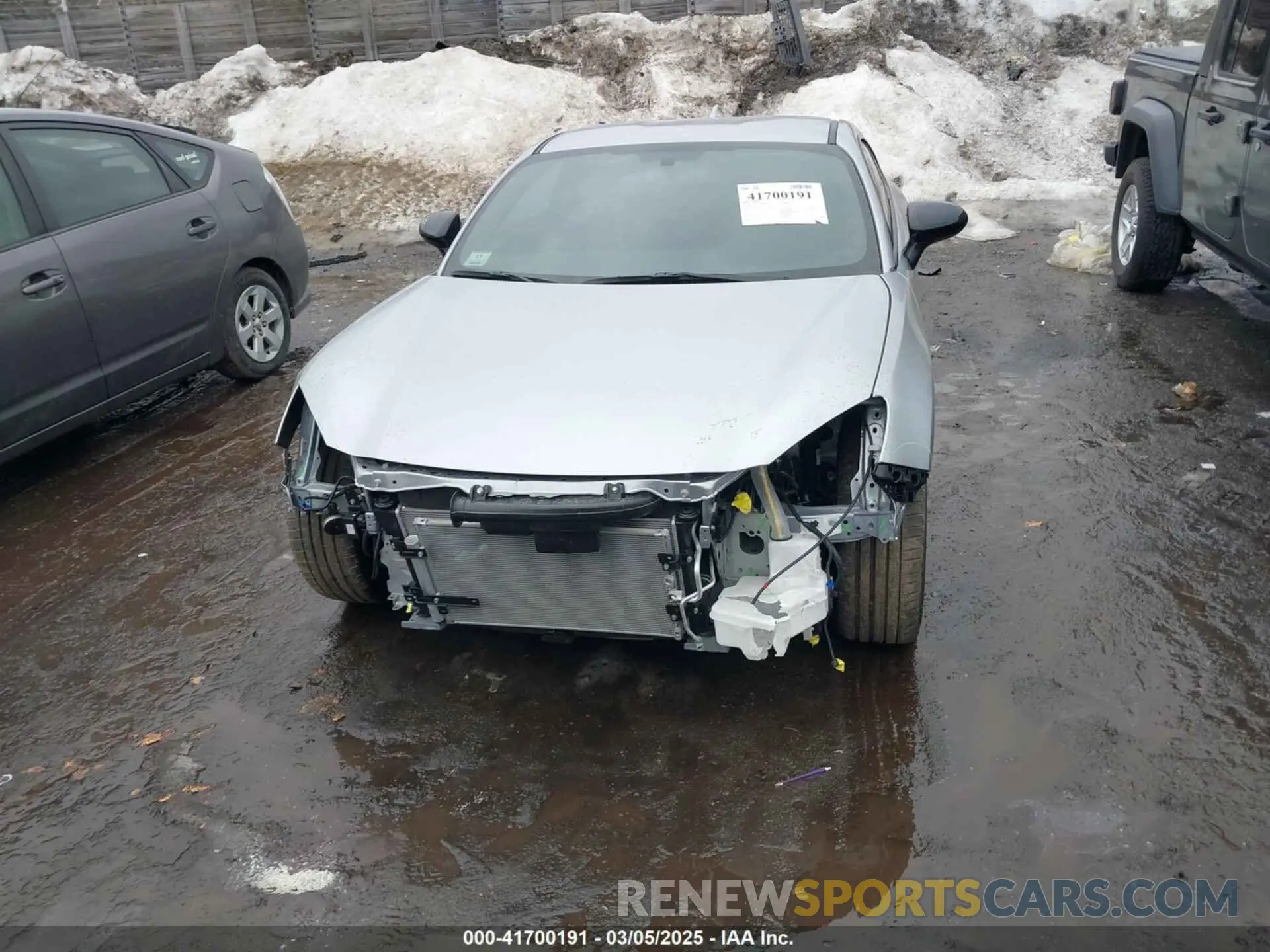 12 Photograph of a damaged car JF1ZNBE18R8759117 TOYOTA GR86 2024