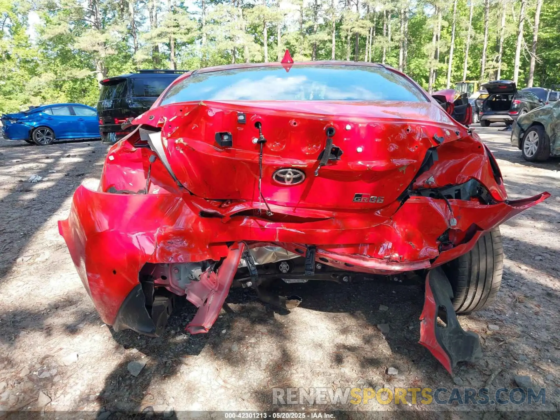 6 Photograph of a damaged car JF1ZNBE1XR8760723 TOYOTA GR86 2024