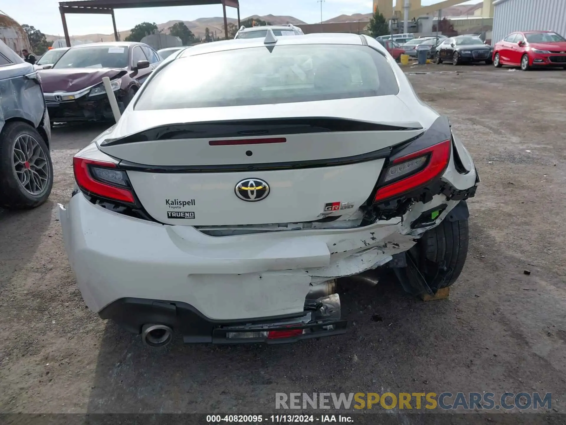 17 Photograph of a damaged car JF1ZNBM19R9750664 TOYOTA GR86 2024