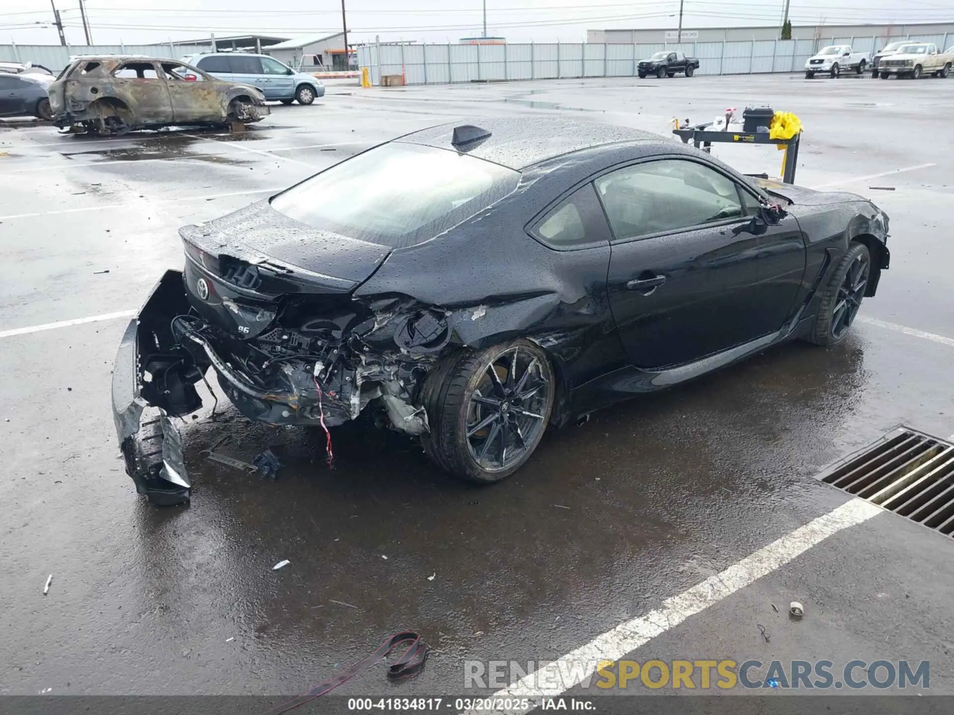 4 Photograph of a damaged car JF1ZNBE11S9752297 TOYOTA GR86 2025